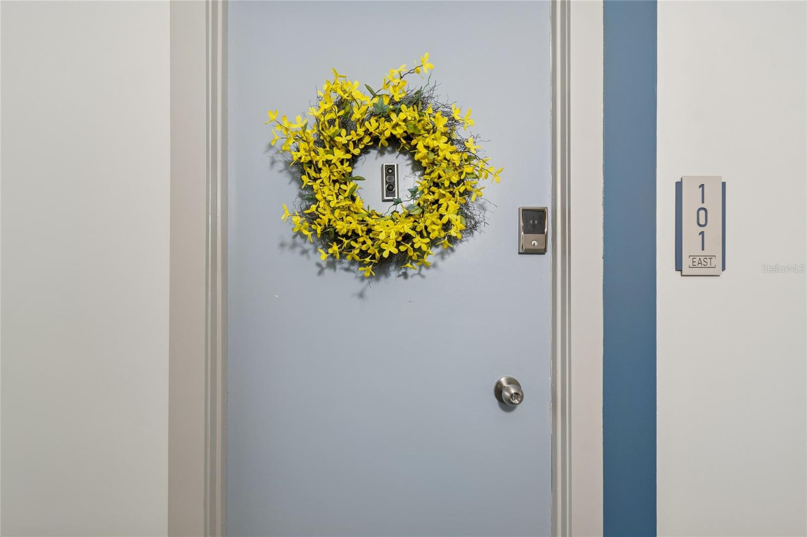 Image 3 of 59 For 1 Key Capri  101e