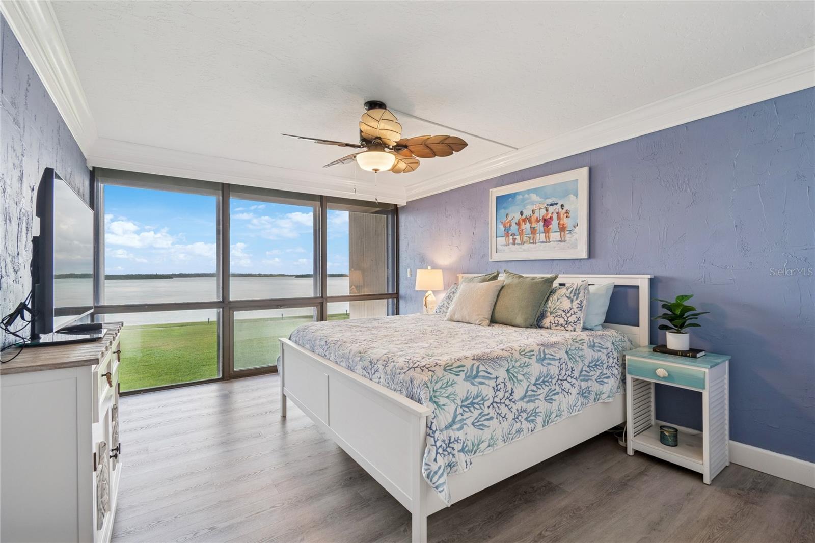 Image 32 of 59 For 1 Key Capri  101e