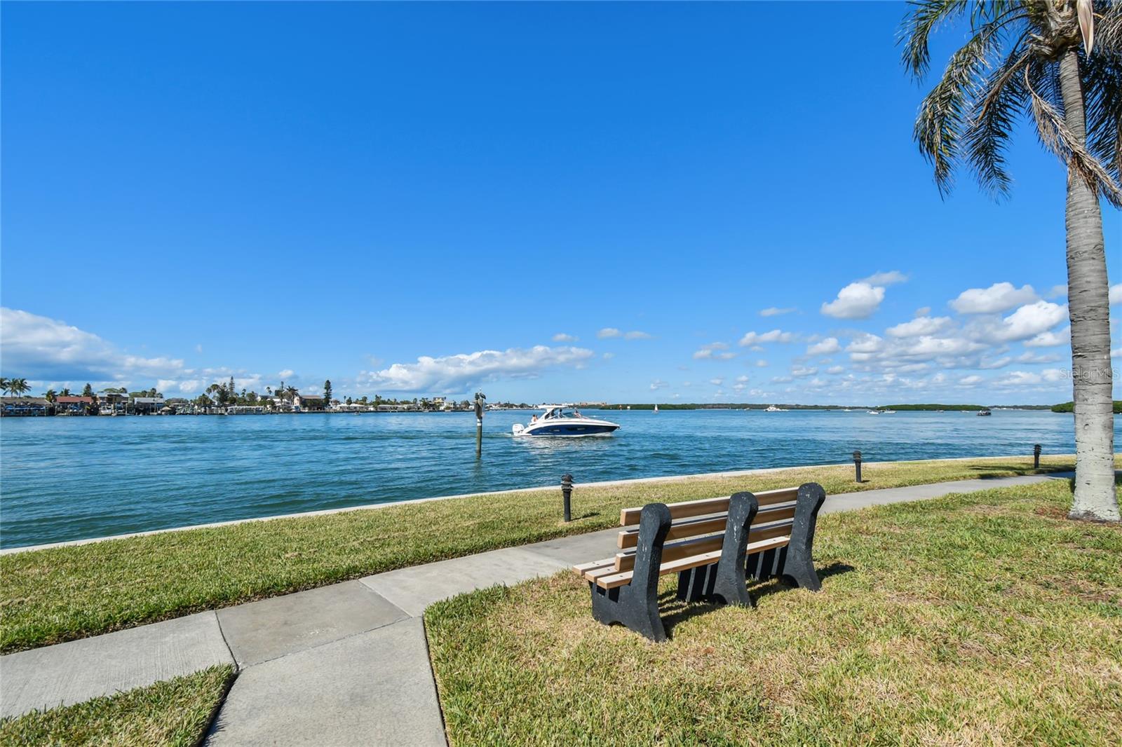 Image 58 of 59 For 1 Key Capri  101e