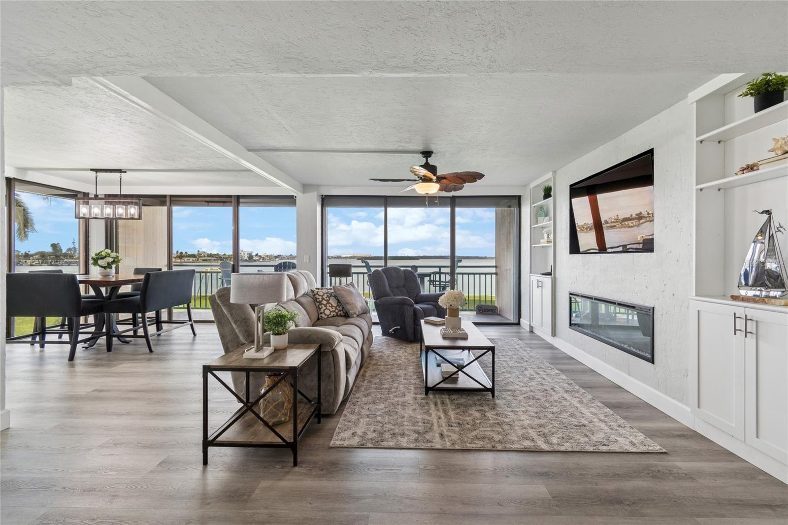 Image 8 of 59 For 1 Key Capri  101e