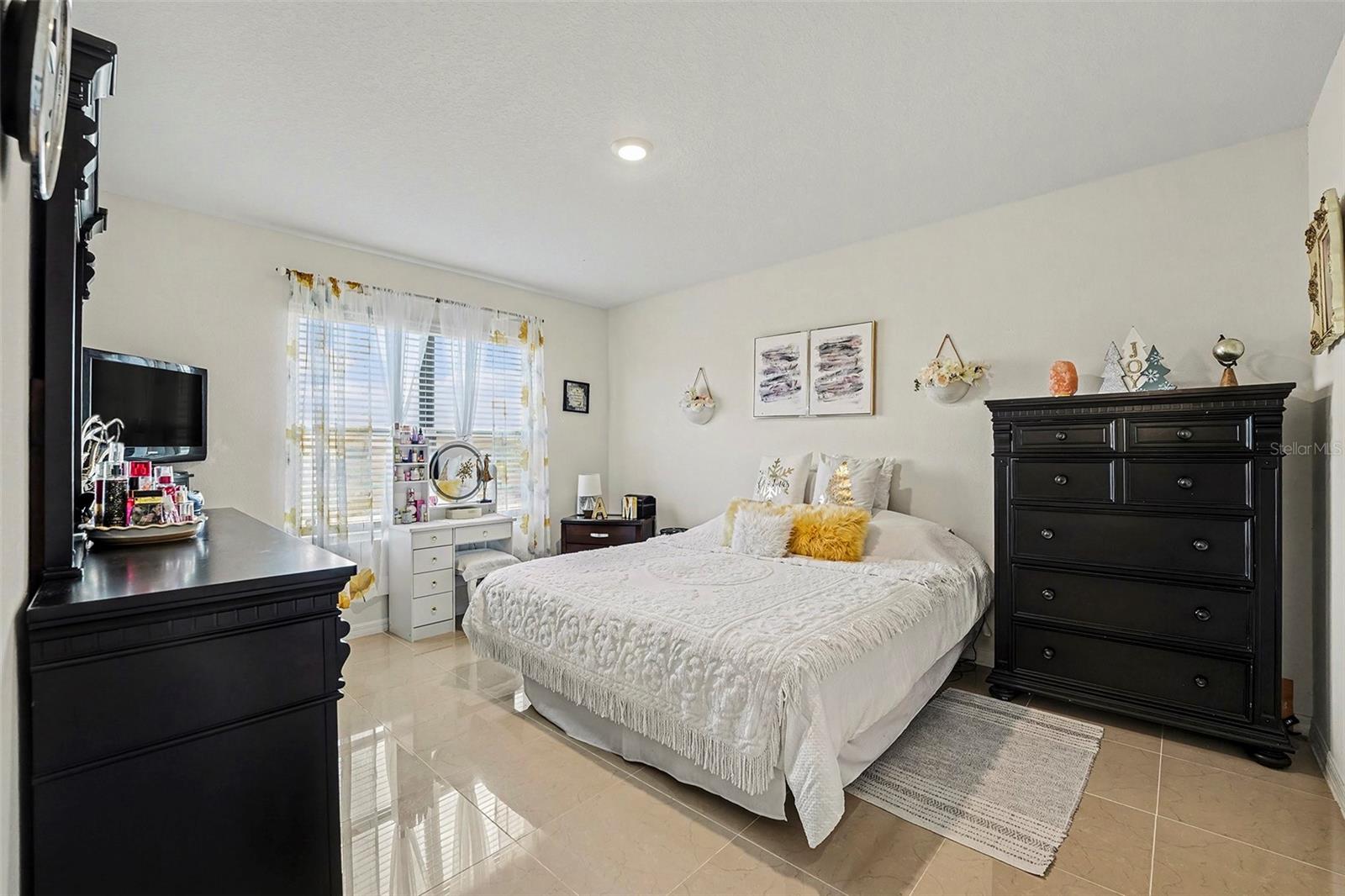 Image 12 of 27 For 2756 Grandbury Grove Road