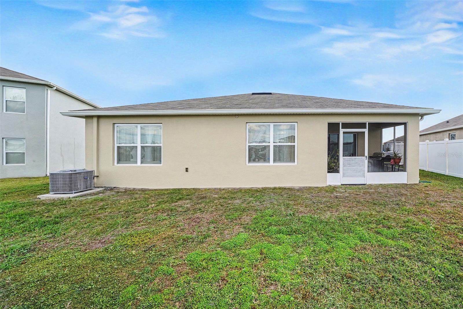 Image 21 of 27 For 2756 Grandbury Grove Road