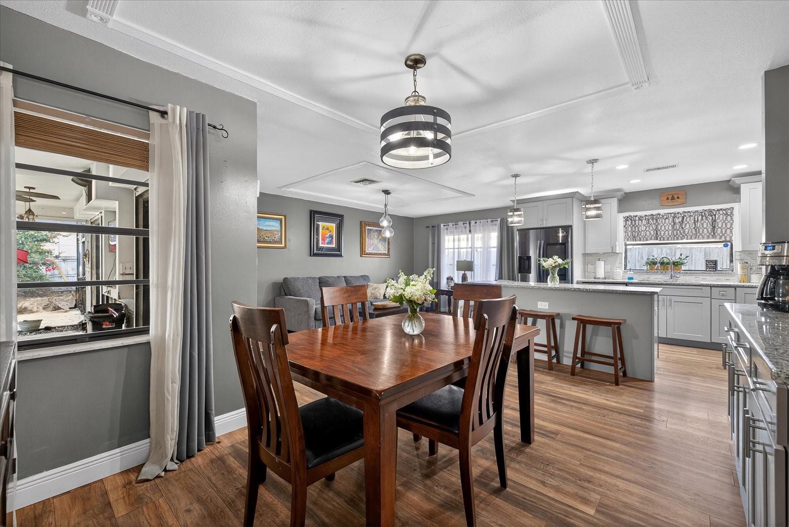 Image 14 of 27 For 8021 Cedar Run Drive