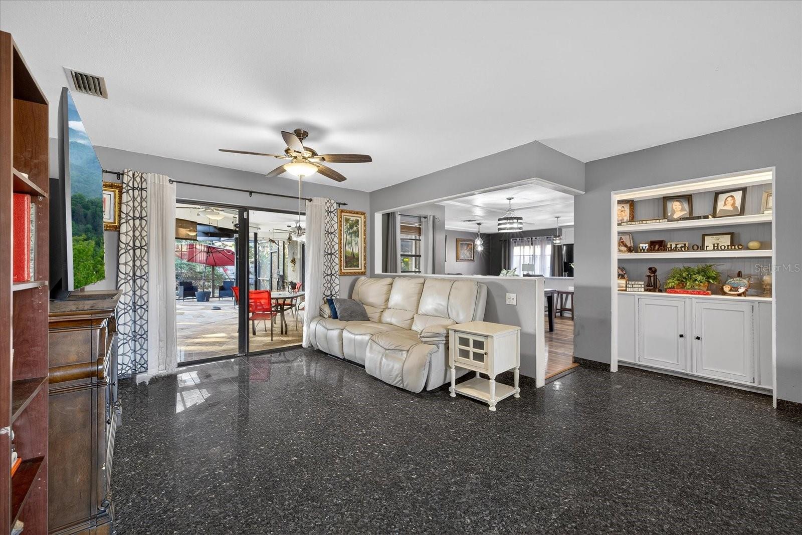 Image 6 of 27 For 8021 Cedar Run Drive