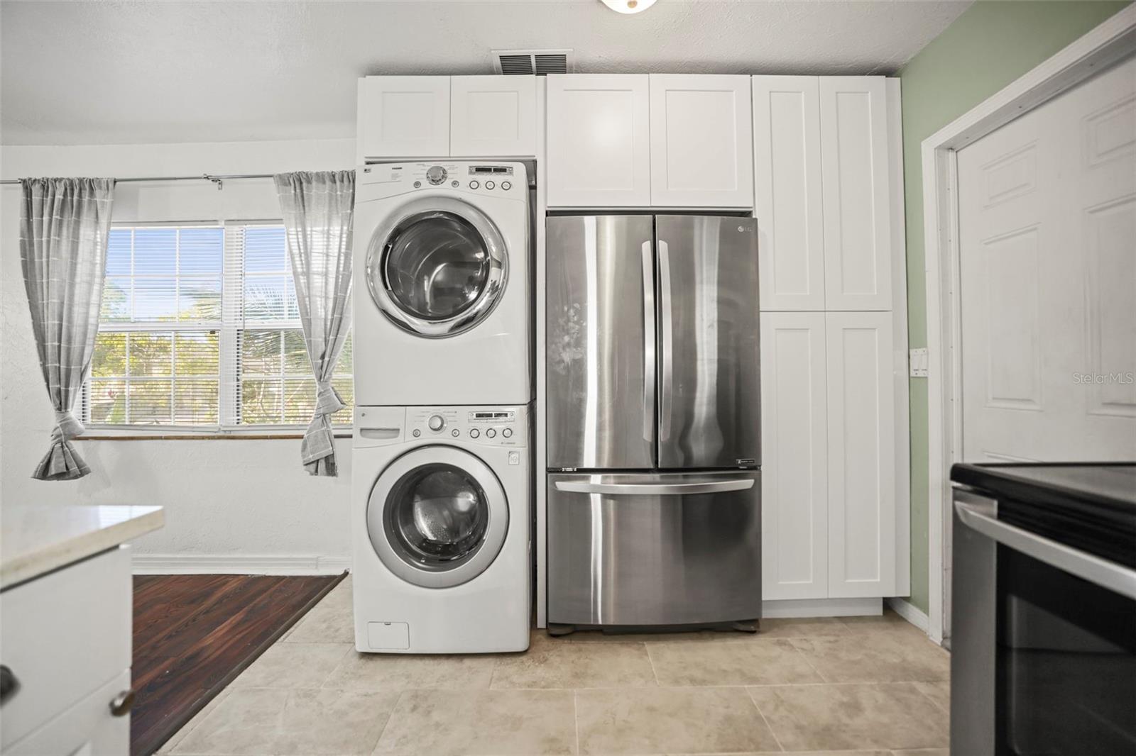 Image 12 of 22 For 1511 35th Avenue N