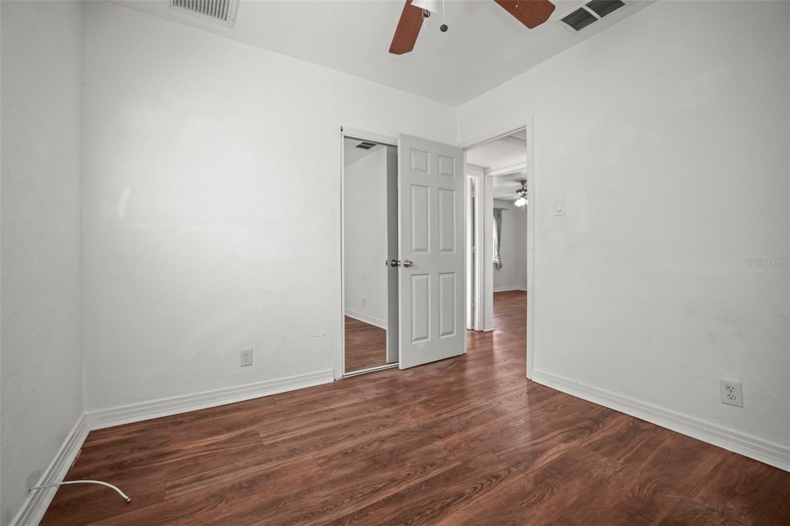 Image 19 of 22 For 1511 35th Avenue N