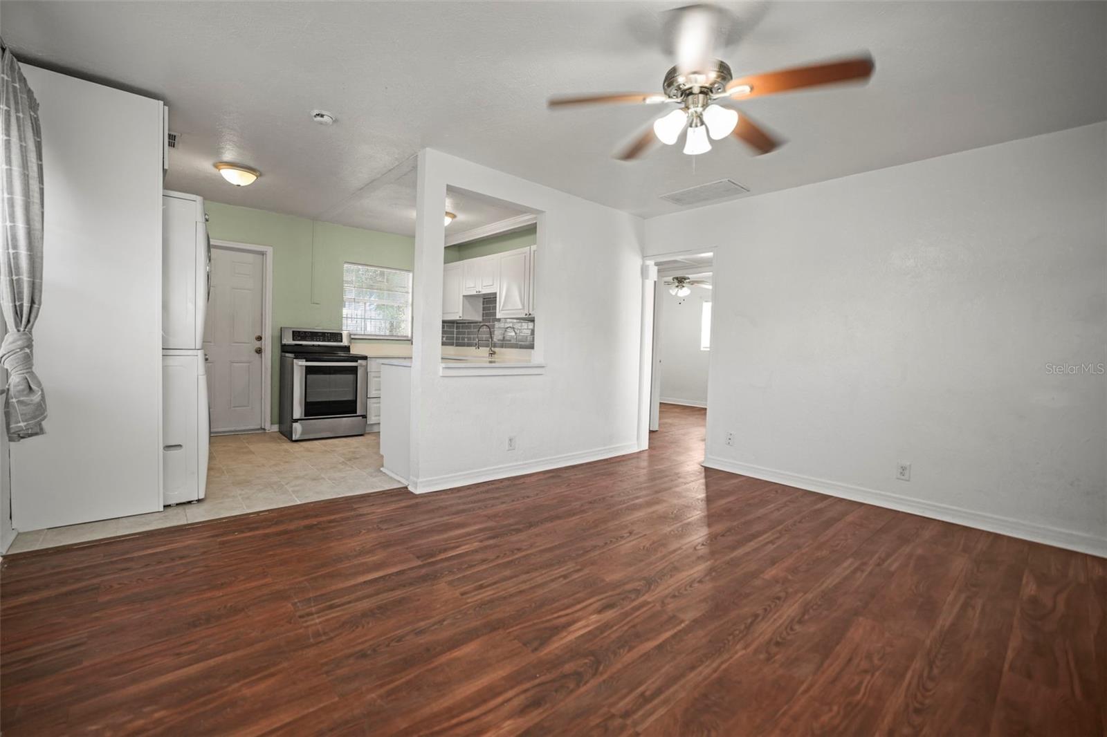 Image 5 of 22 For 1511 35th Avenue N