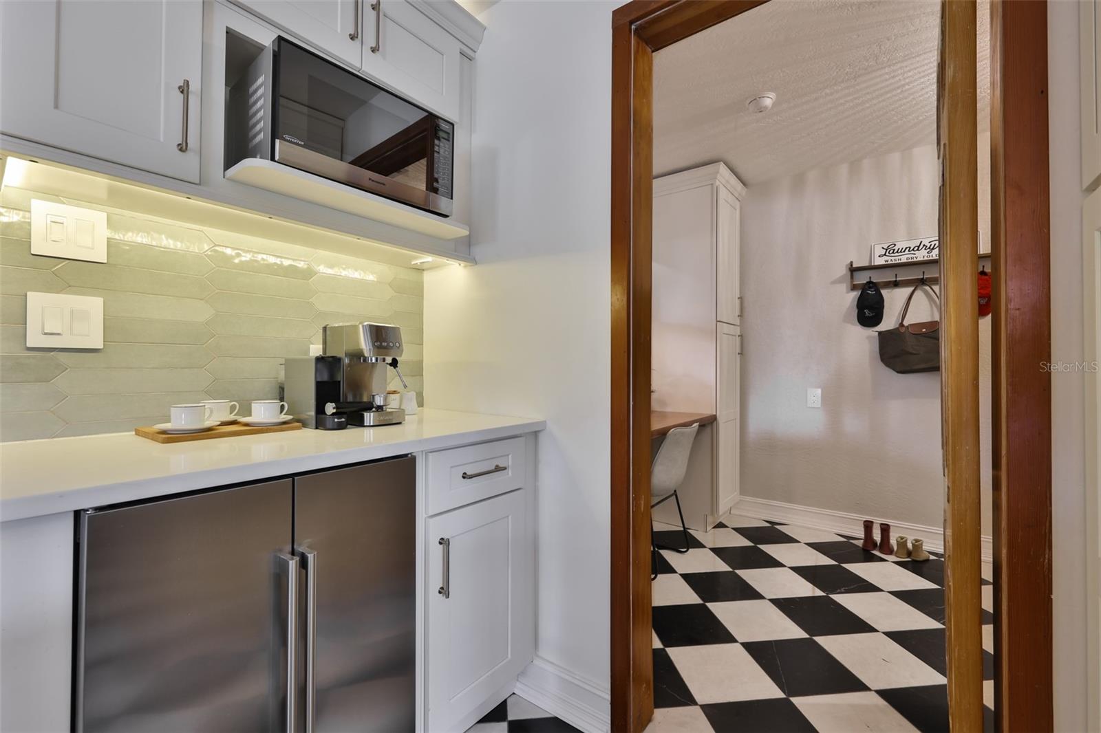 Image 17 of 58 For 2951 61st Avenue S