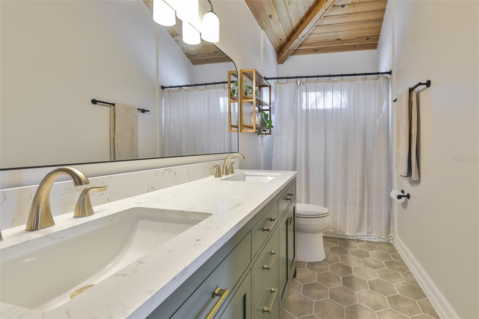 Image 22 of 58 For 2951 61st Avenue S