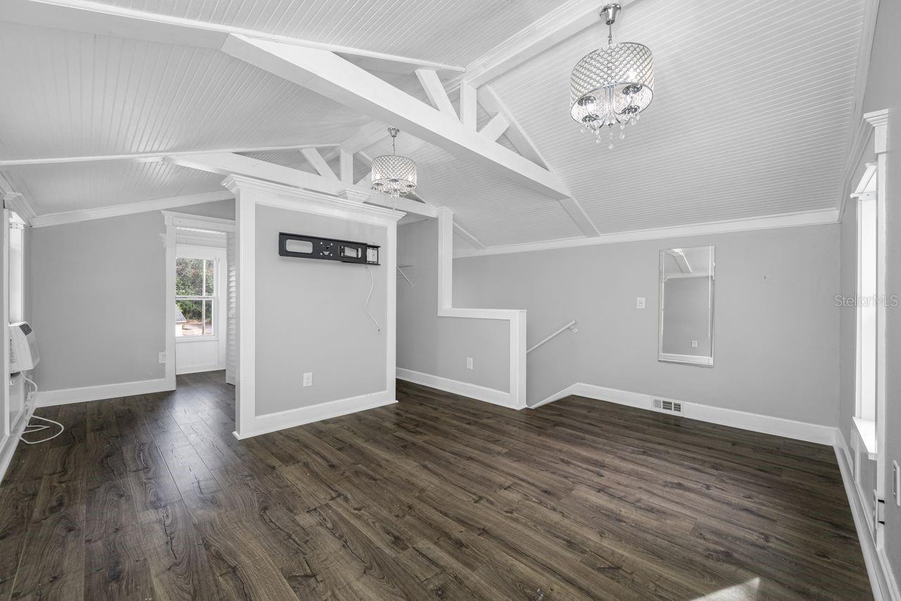 Image 13 of 23 For 4466 57th Avenue N