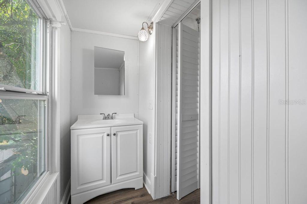 Image 17 of 23 For 4466 57th Avenue N