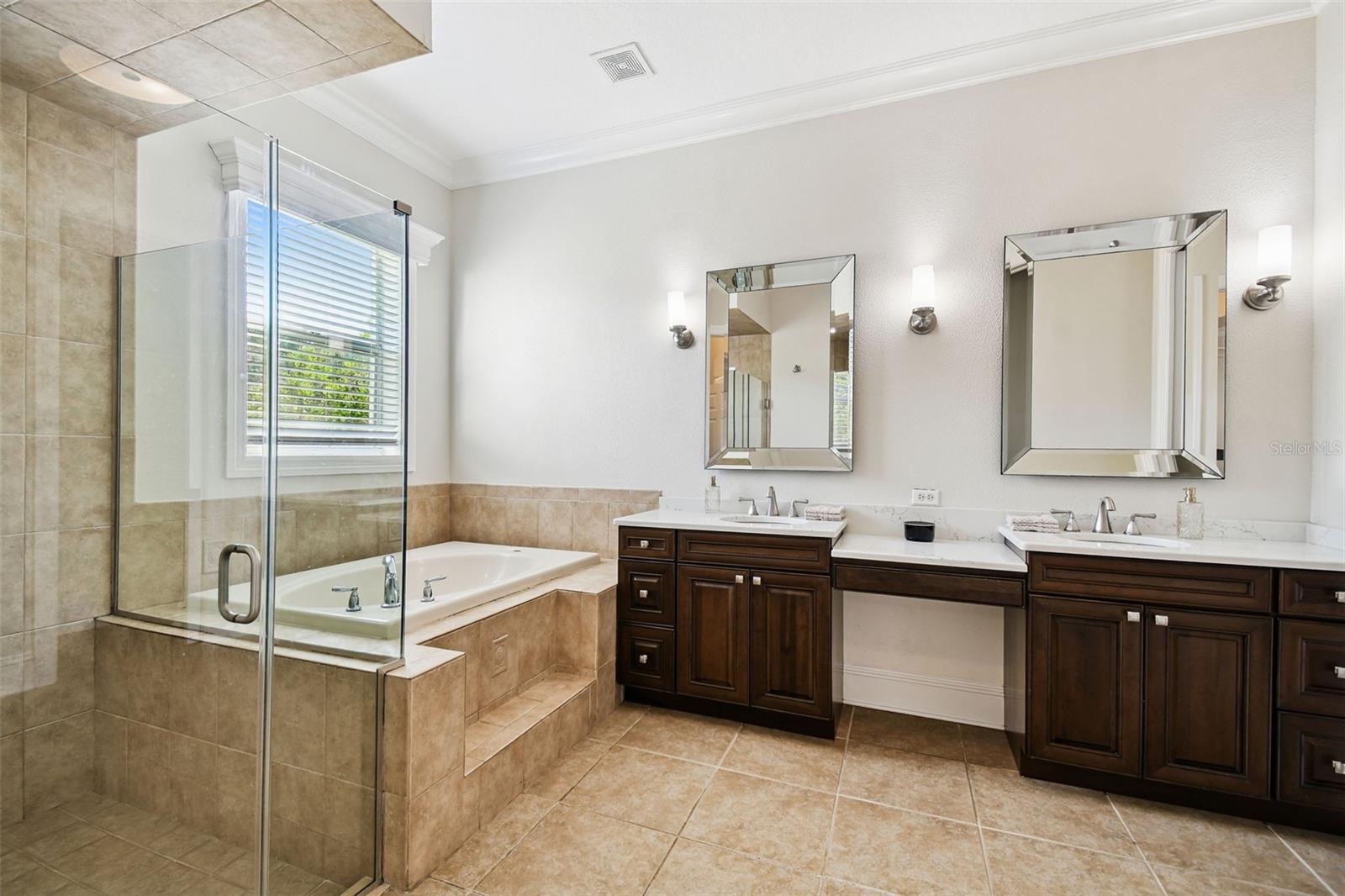 Image 51 of 100 For 19547 Mossy Oak Court