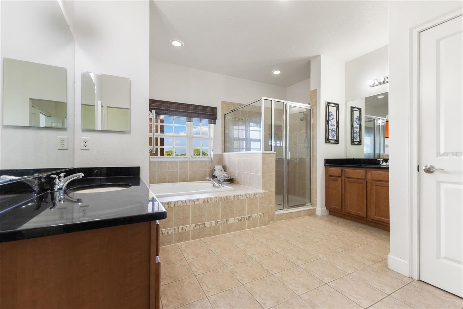 Image 13 of 33 For 4533 Heron Lodge