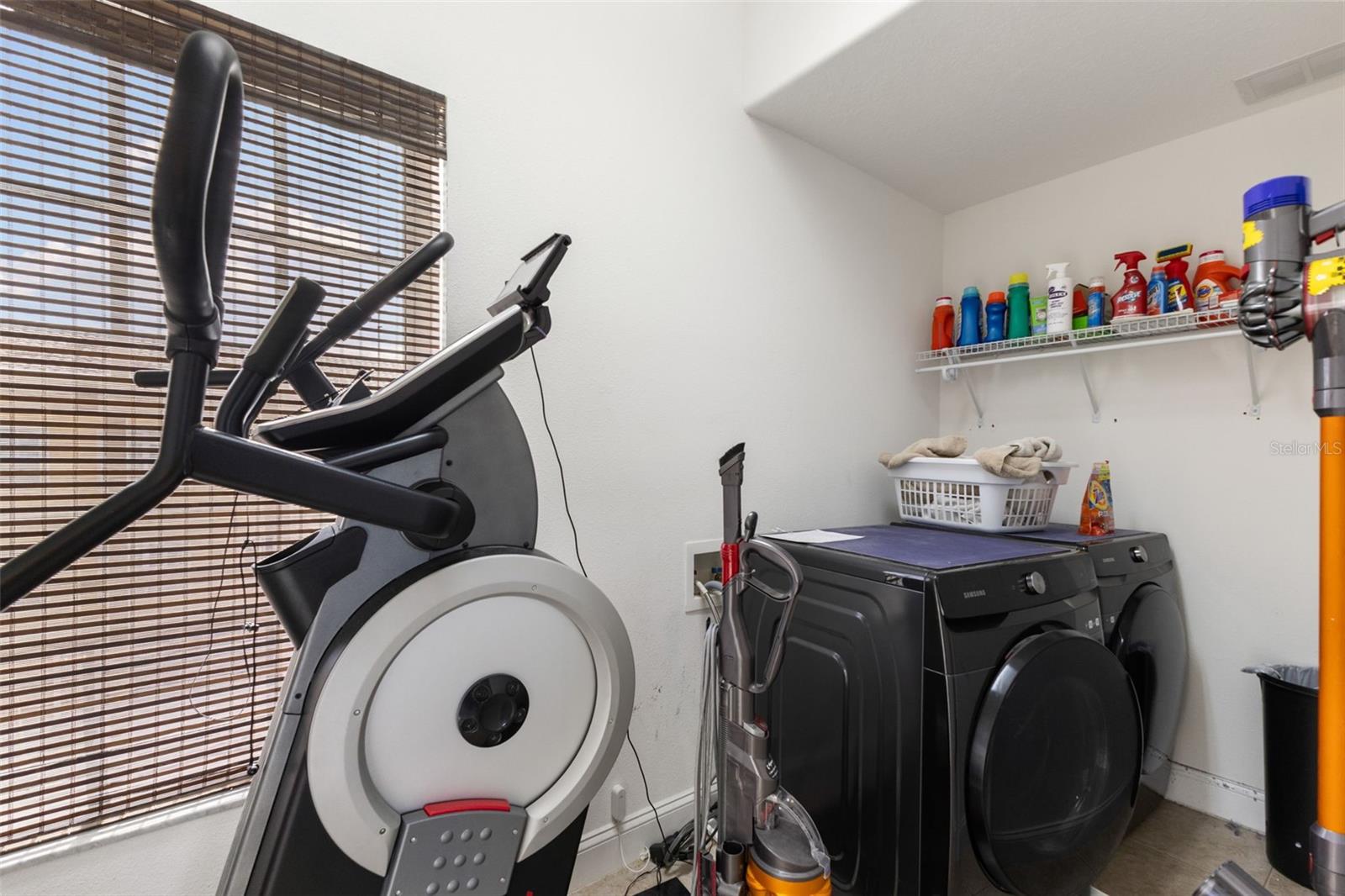 Image 21 of 33 For 4533 Heron Lodge