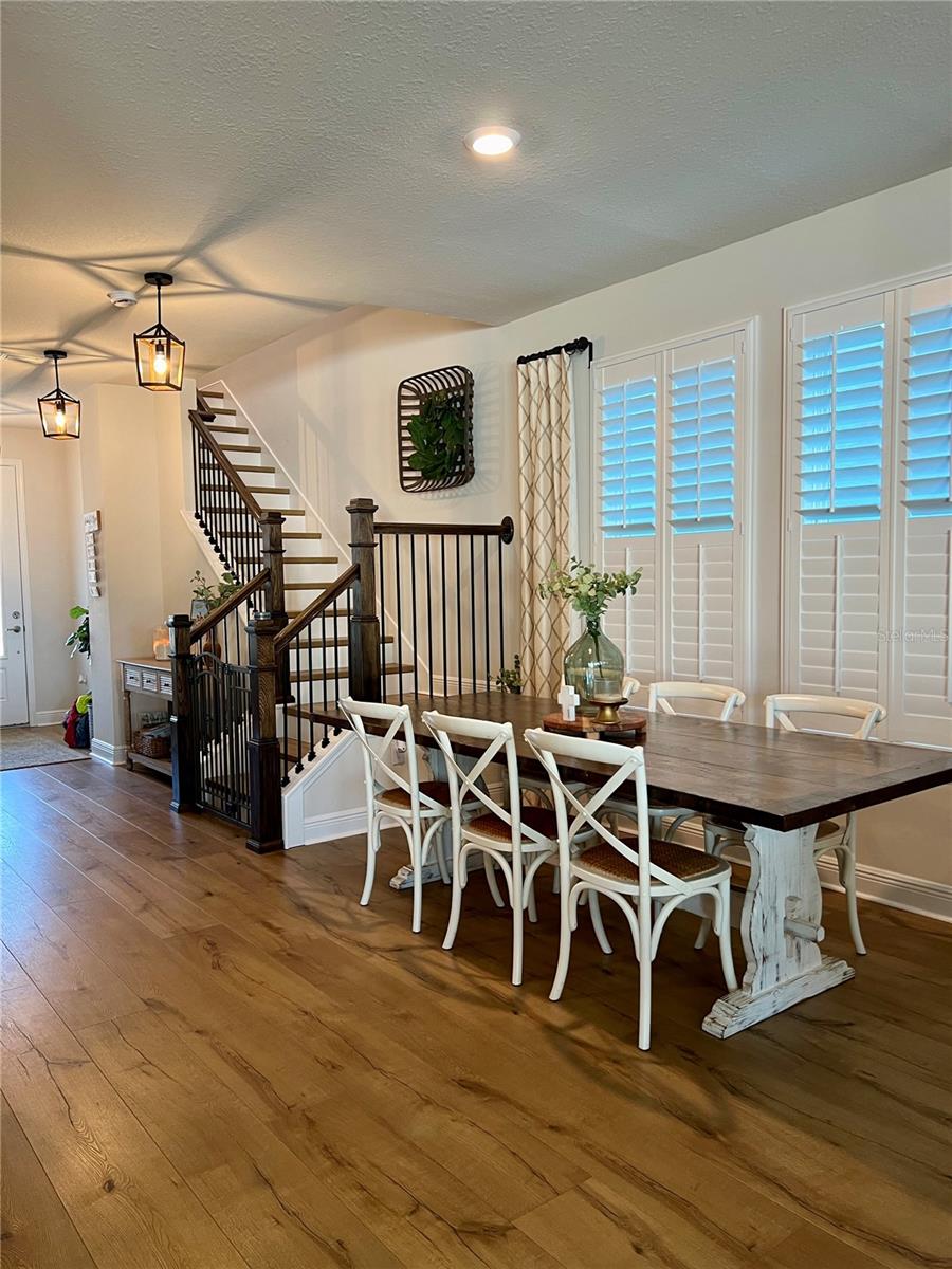 Listing photo id 9 for 28841 Orange Berry Drive