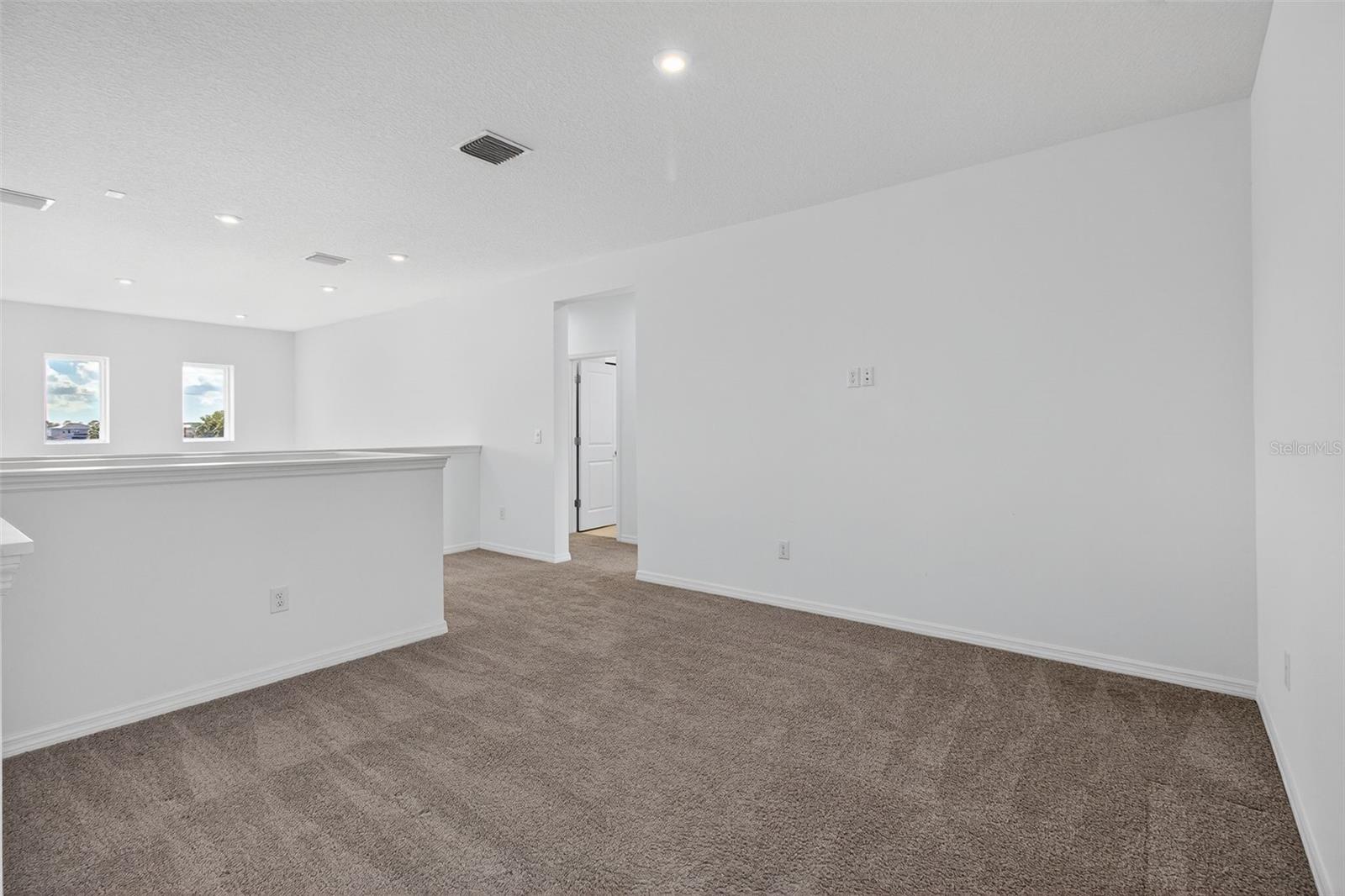 Image 32 of 65 For 5805 Fieldmoor Court