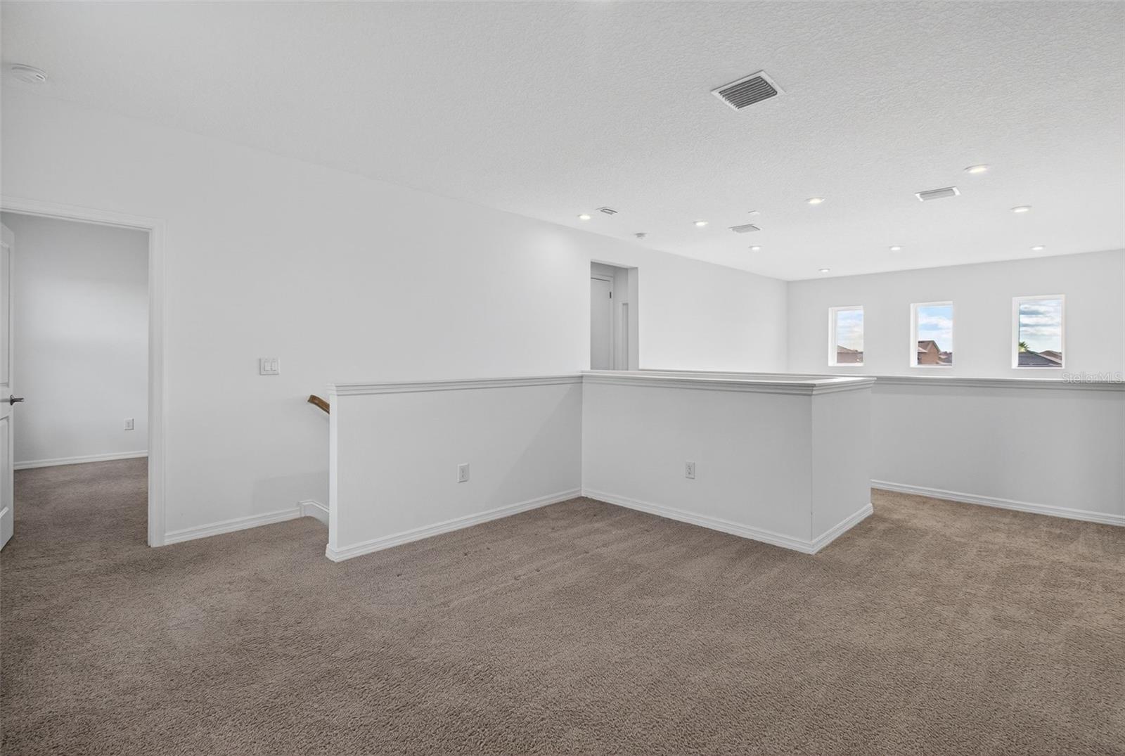 Image 34 of 65 For 5805 Fieldmoor Court