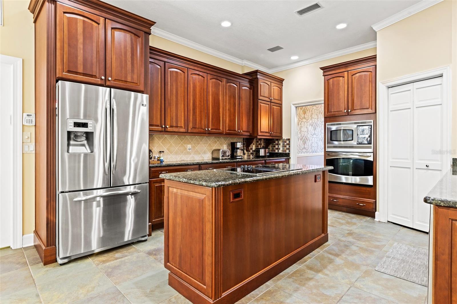 Image 20 of 52 For 6445 Renwick Circle