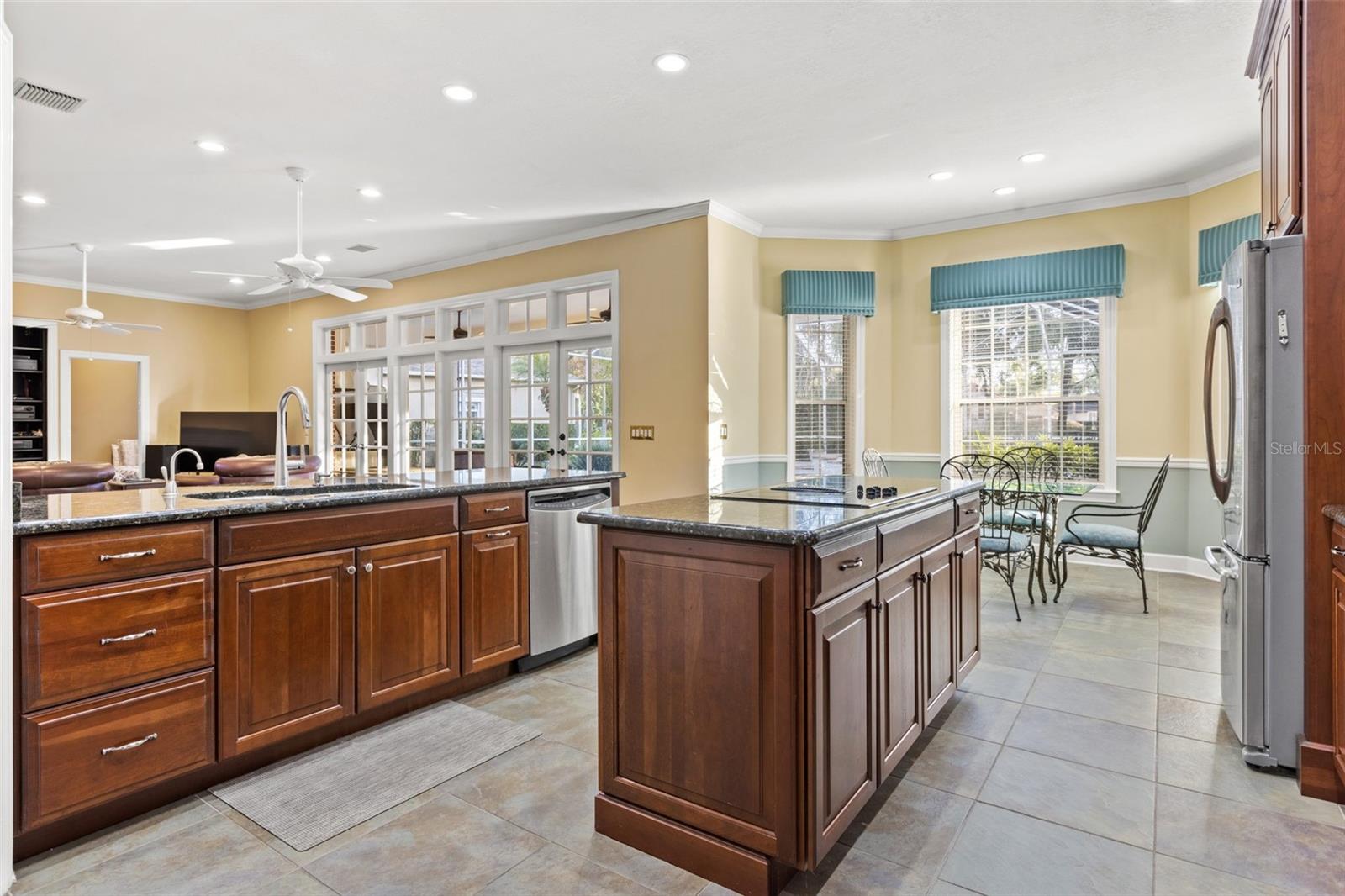 Image 23 of 52 For 6445 Renwick Circle