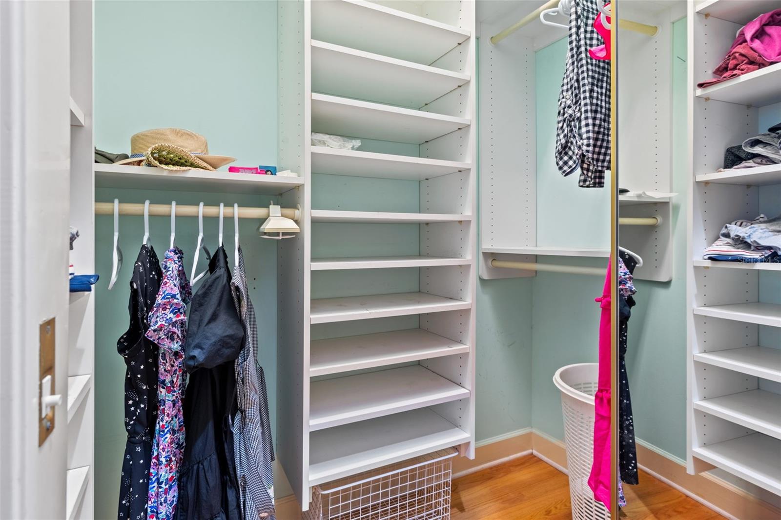 Image 29 of 52 For 6445 Renwick Circle