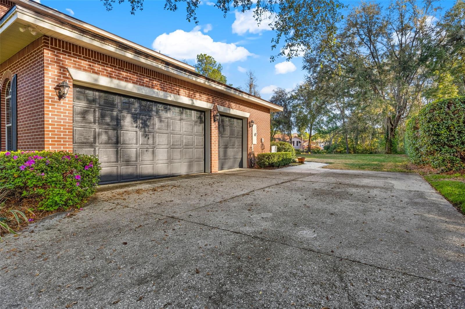 Image 49 of 52 For 6445 Renwick Circle