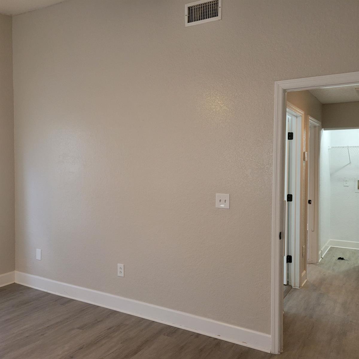 Image 27 of 33 For 3161 53rd Avenue N C