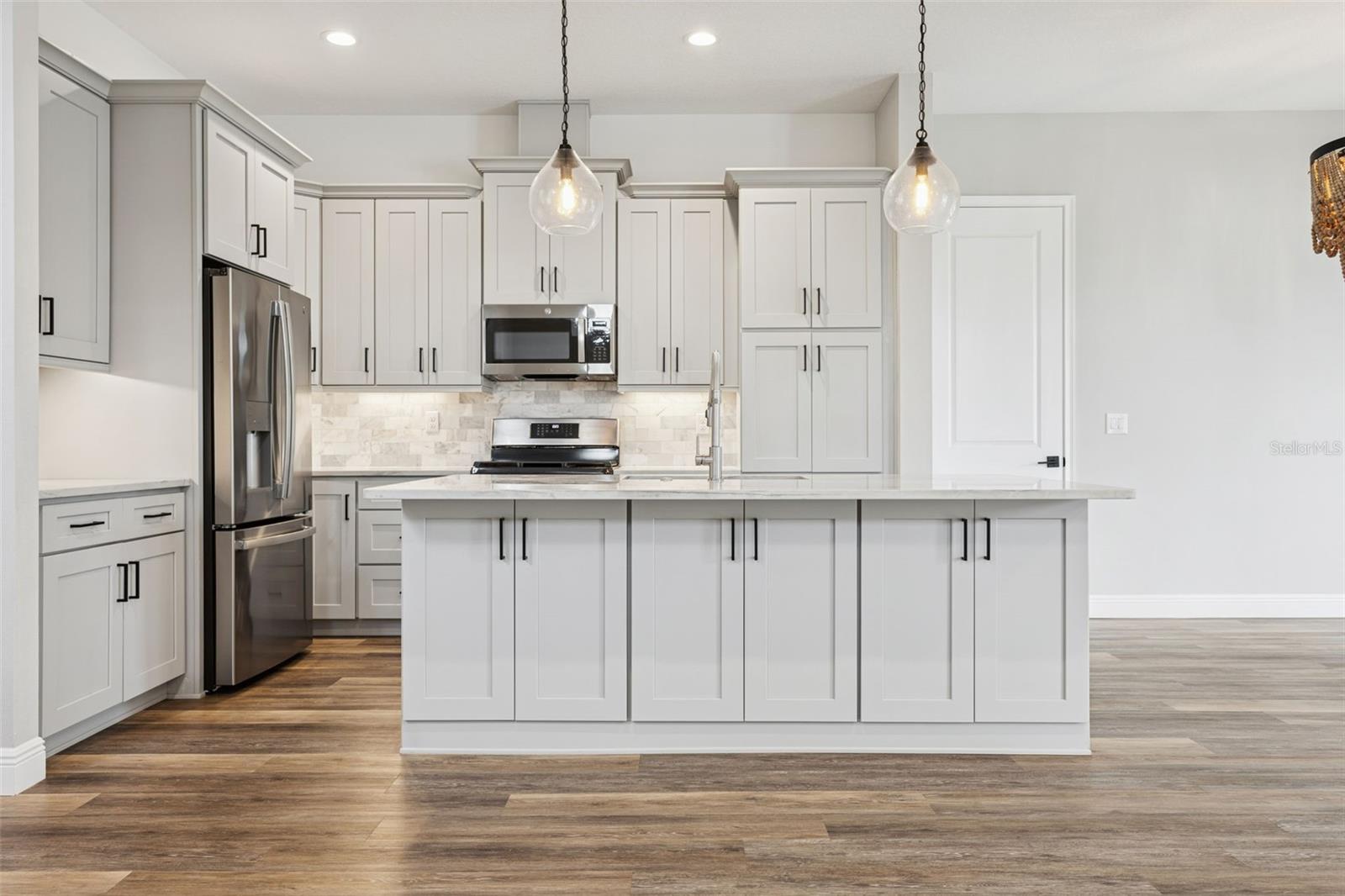 Image 10 of 52 For 3824 Carmen Street