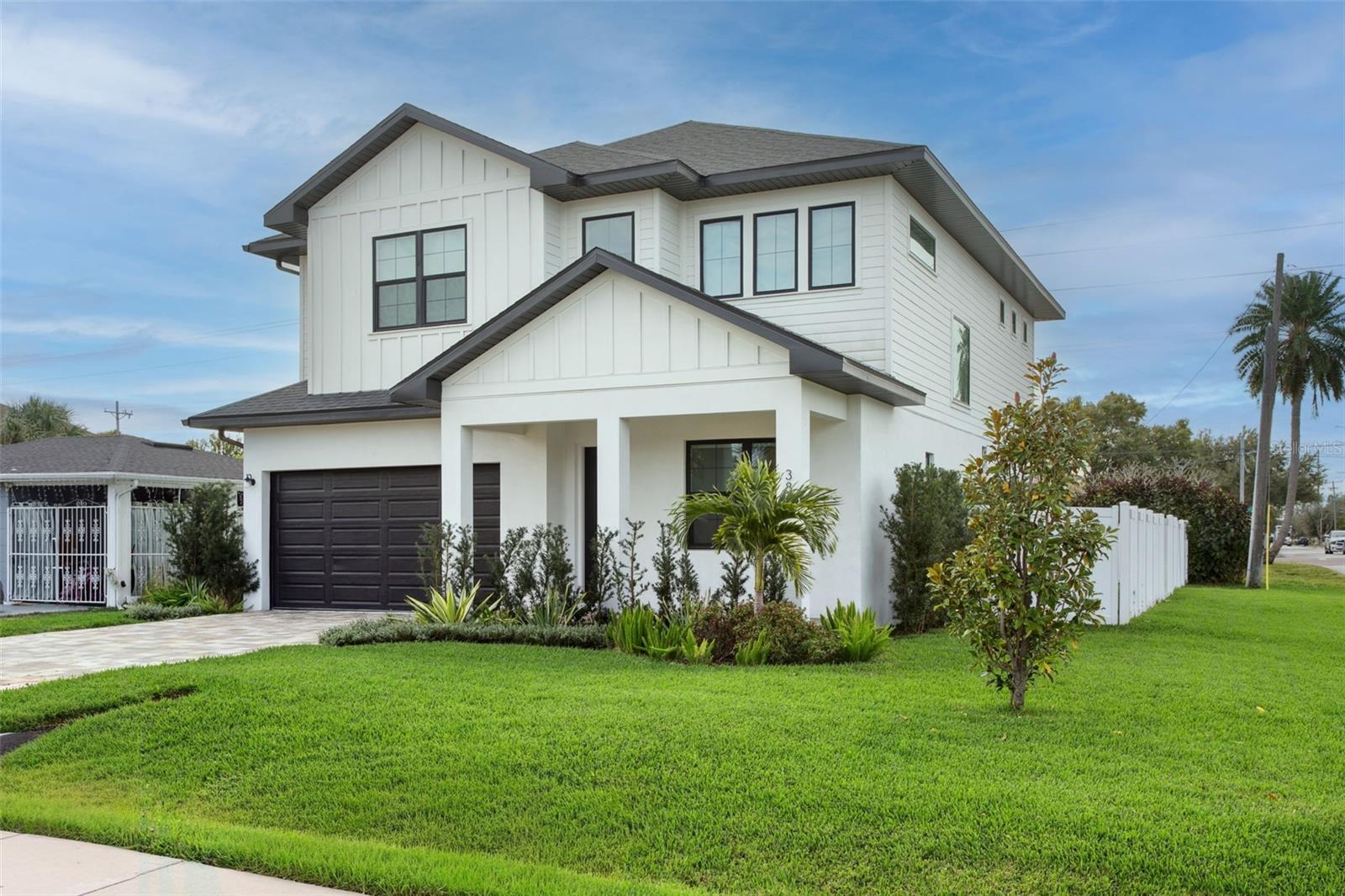 Image 2 of 52 For 3824 Carmen Street