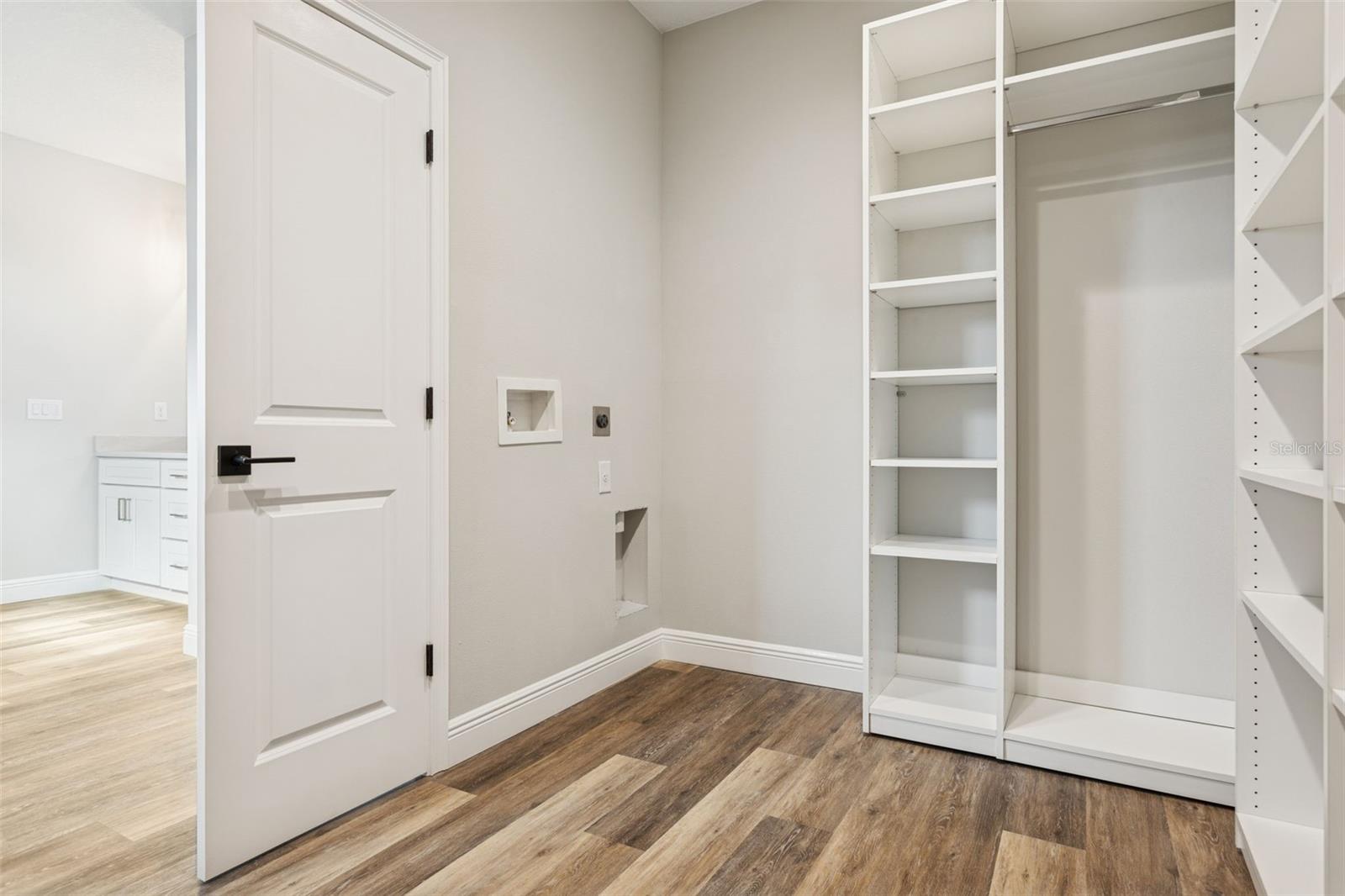 Image 26 of 52 For 3824 Carmen Street