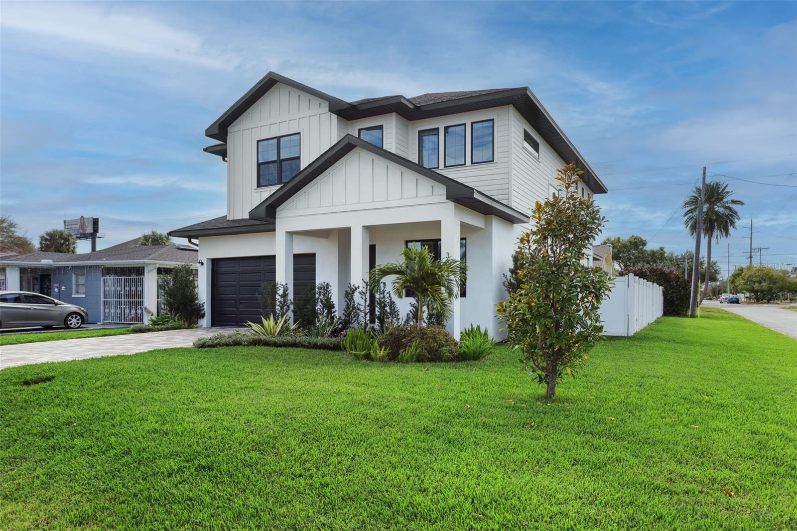 Image 3 of 52 For 3824 Carmen Street