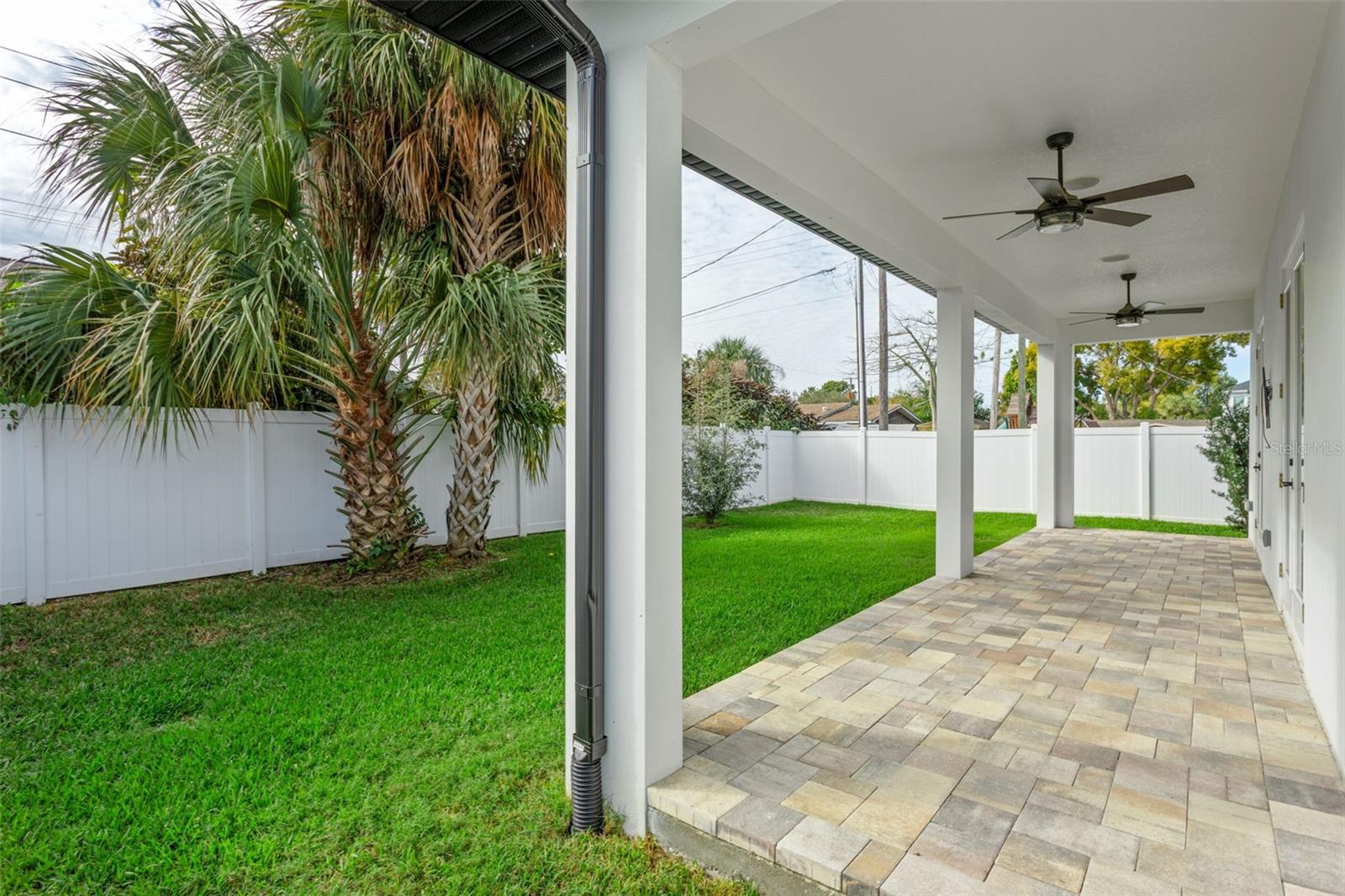 Image 39 of 52 For 3824 Carmen Street