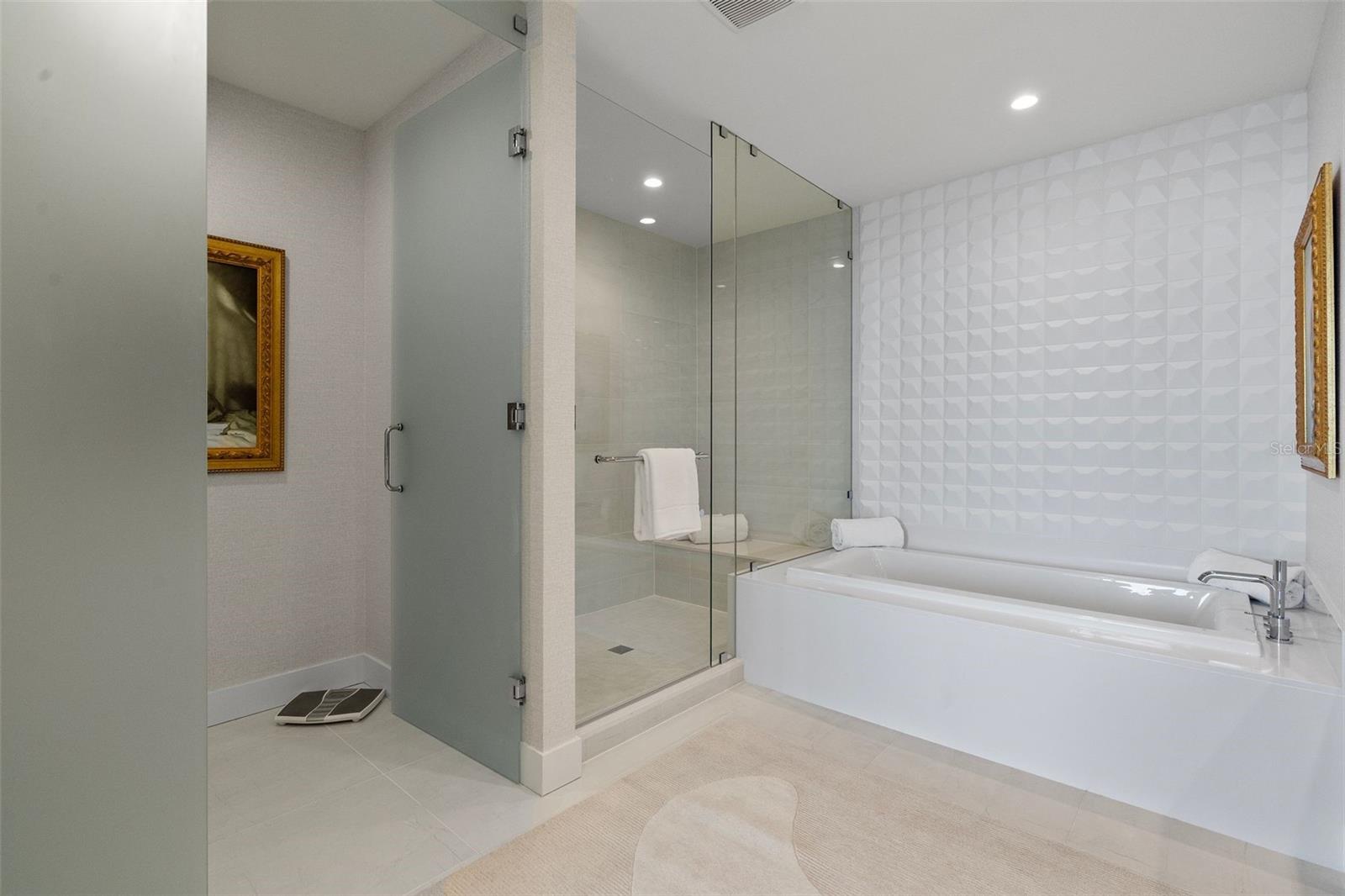 Image 21 of 71 For 301 1st Street S 2603