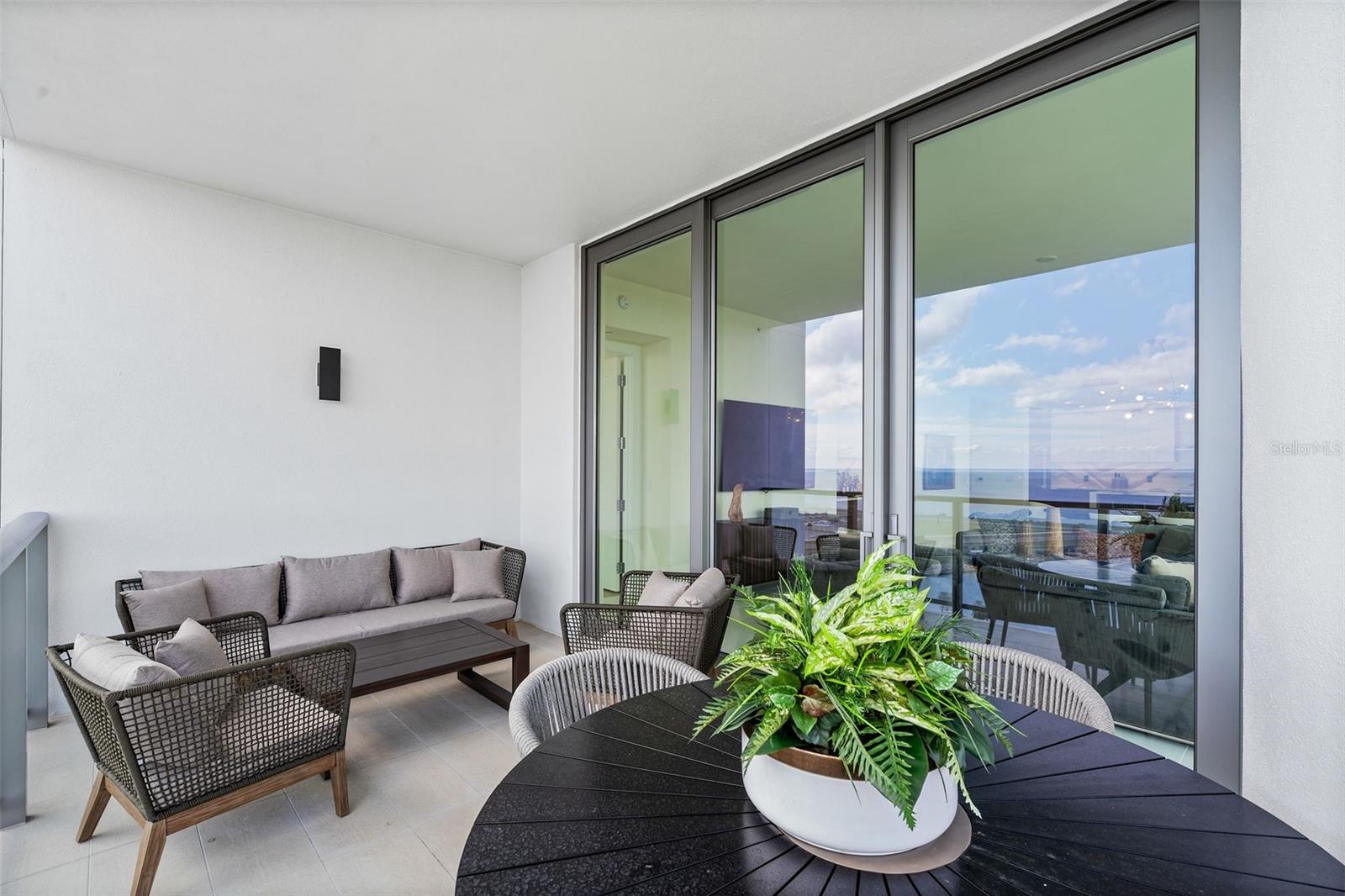 Image 23 of 71 For 301 1st Street S 2603