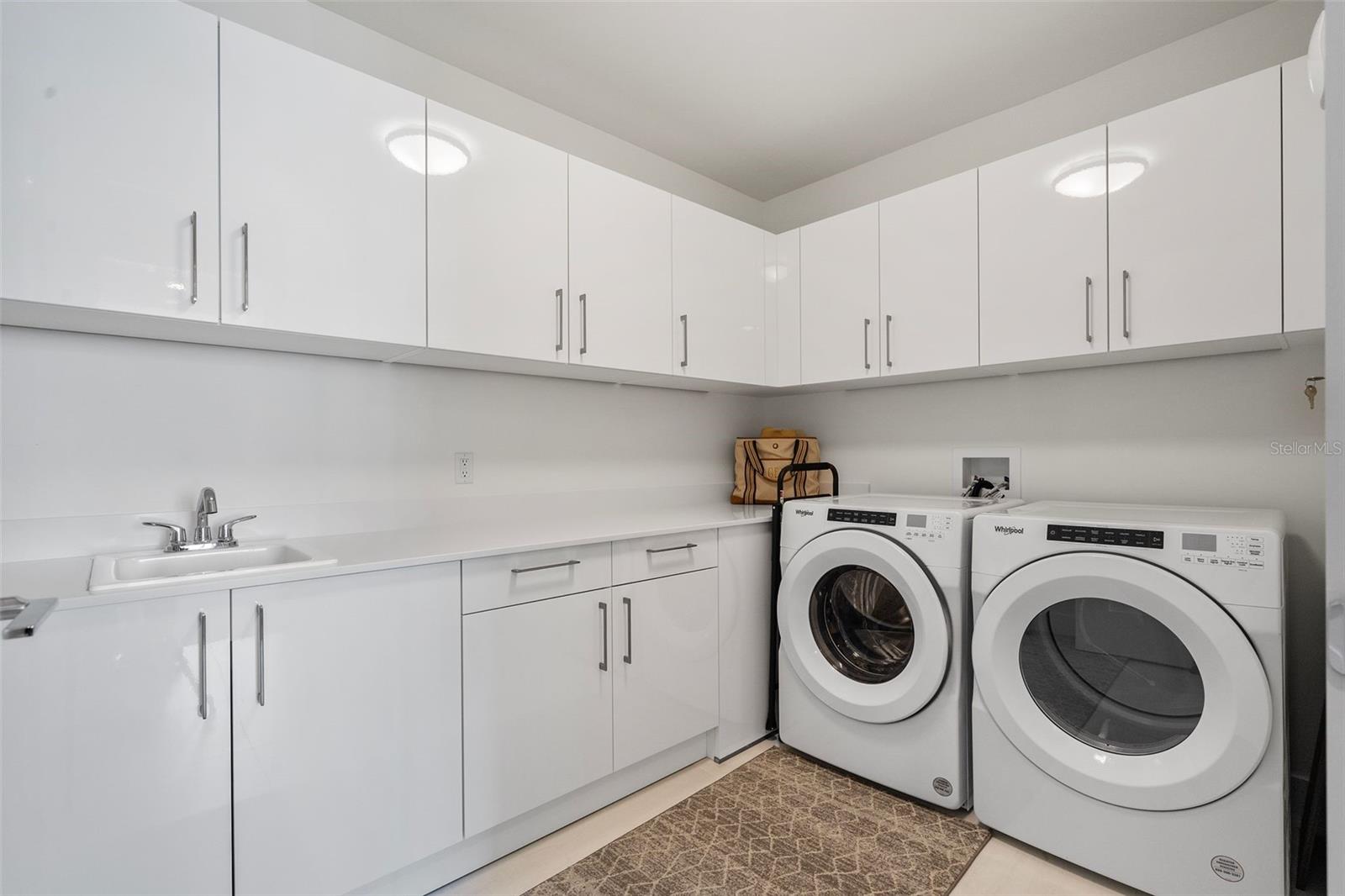 Image 28 of 71 For 301 1st Street S 2603