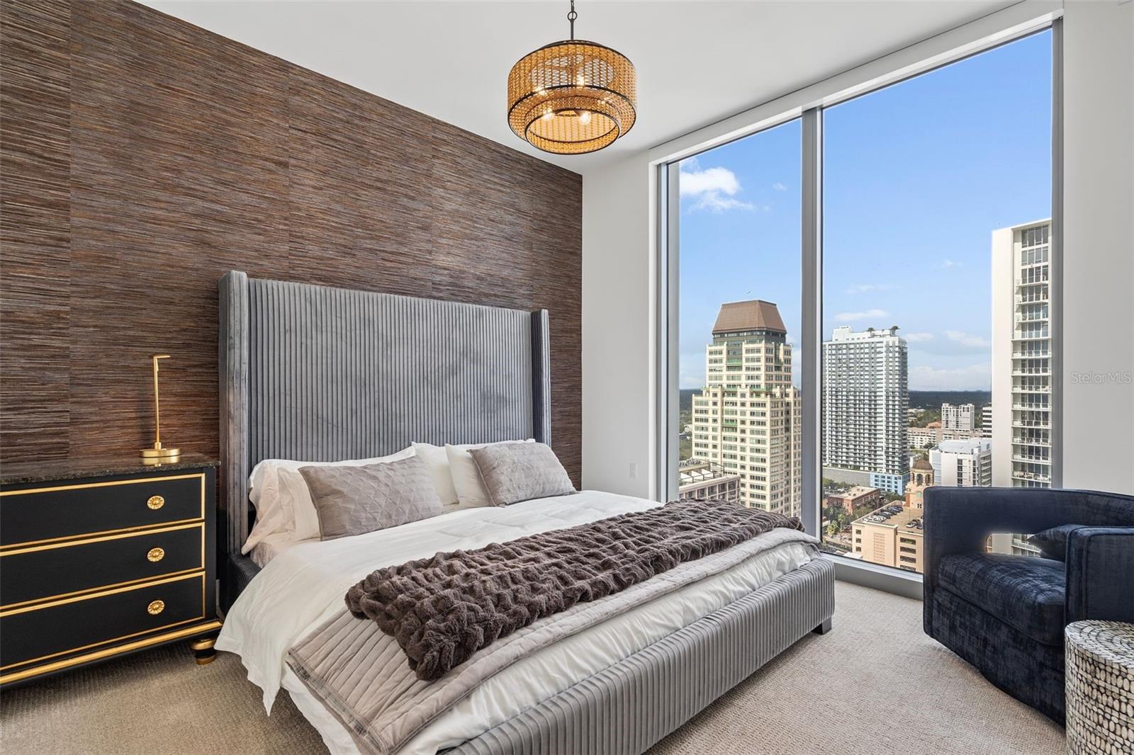 Image 32 of 71 For 301 1st Street S 2603