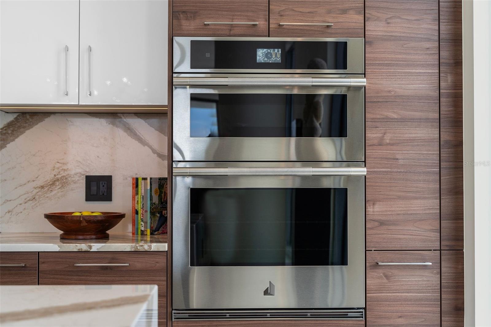 Image 43 of 71 For 301 1st Street S 2603