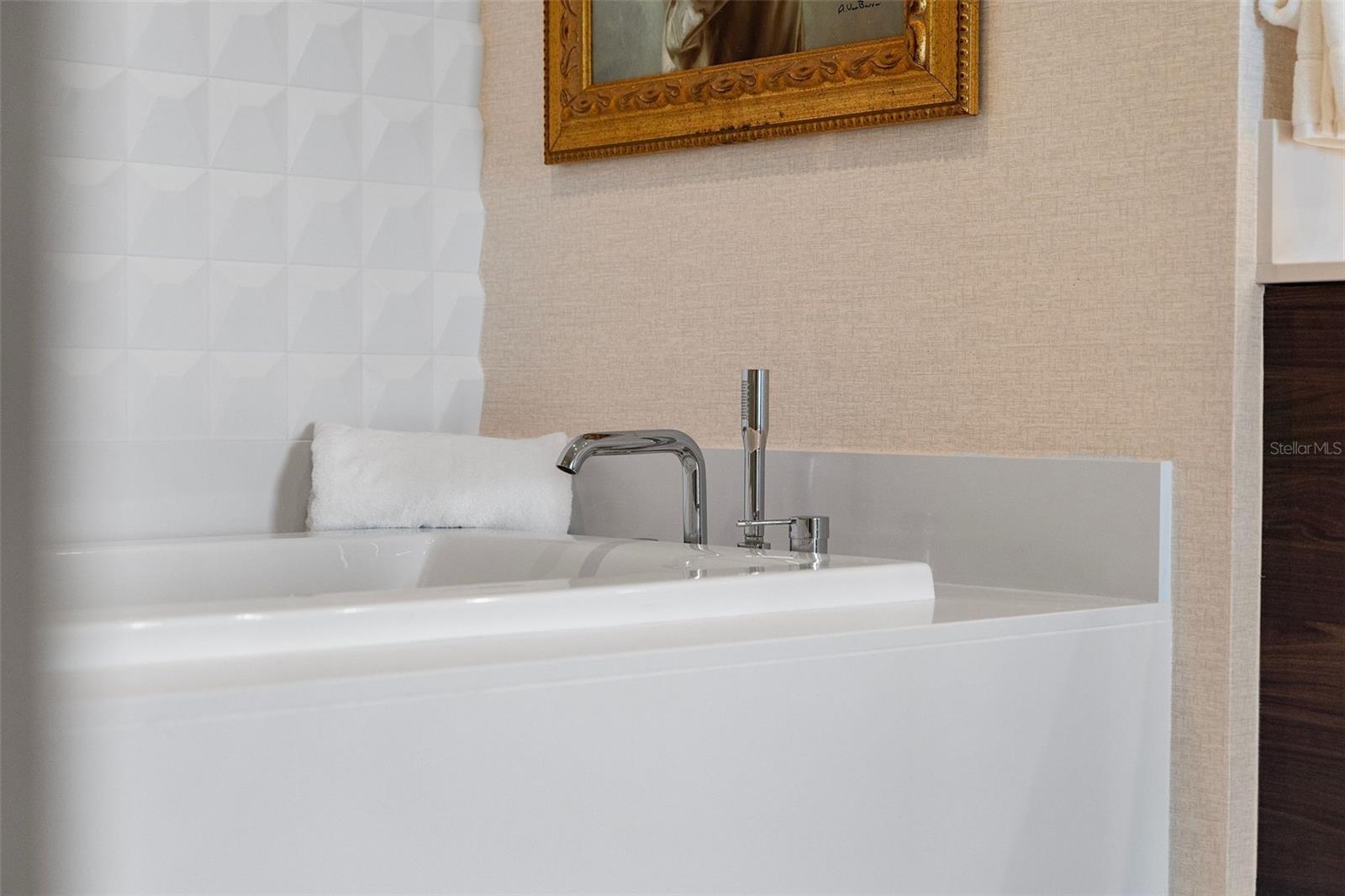 Image 47 of 71 For 301 1st Street S 2603