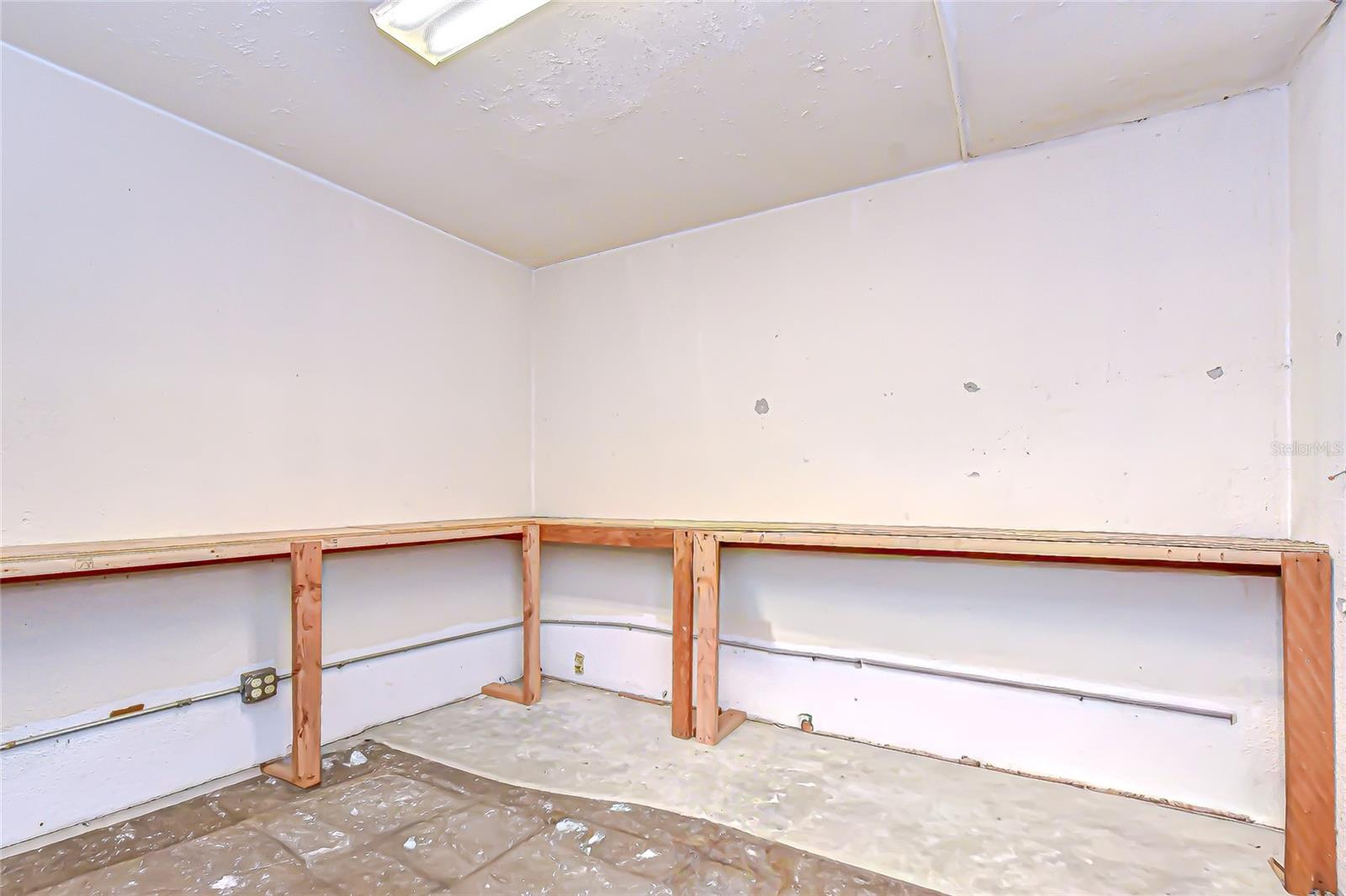 Image 28 of 36 For 2901 58th Avenue N