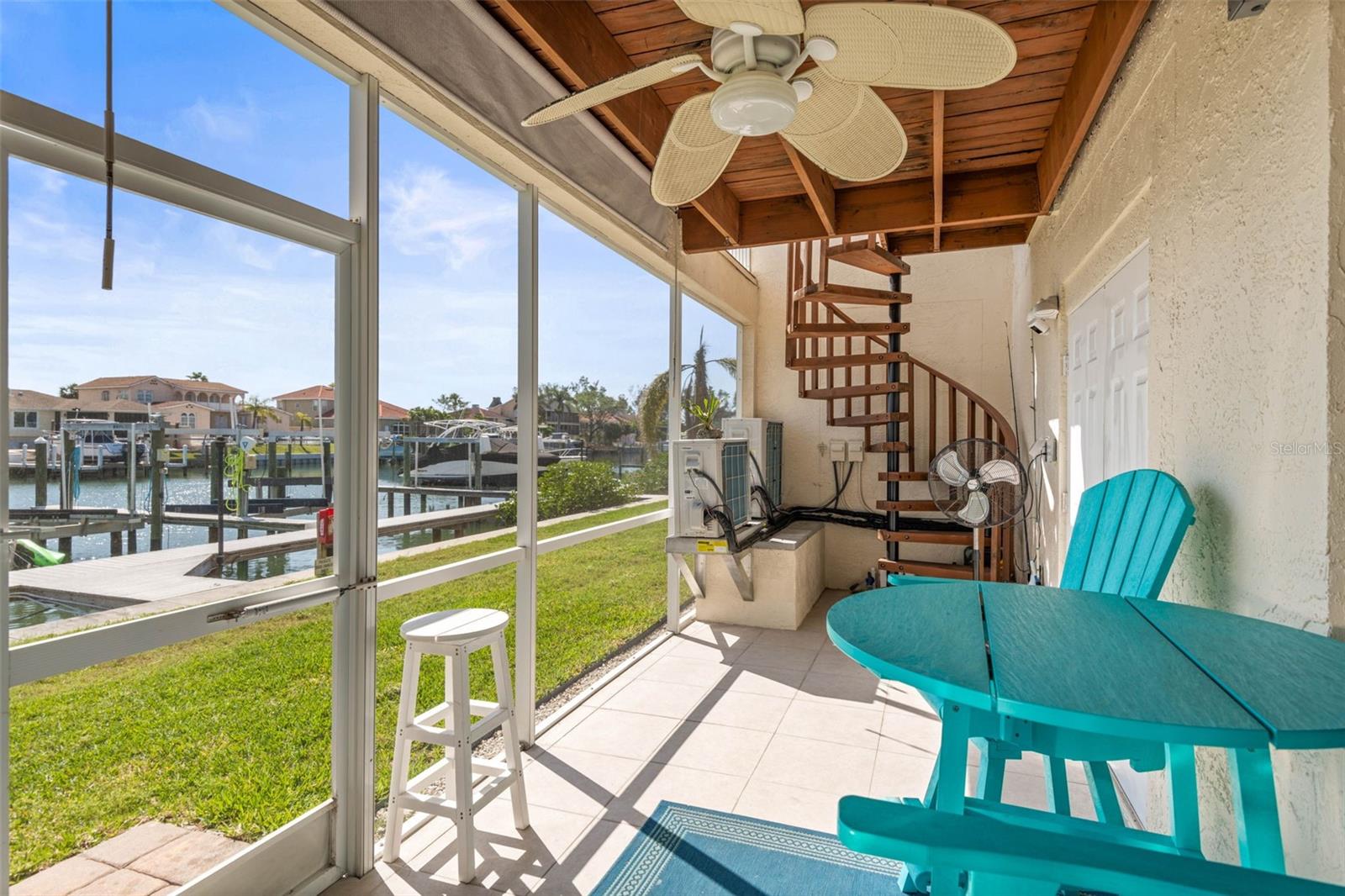 Image 18 of 36 For 1109 Pinellas Bayway S 102