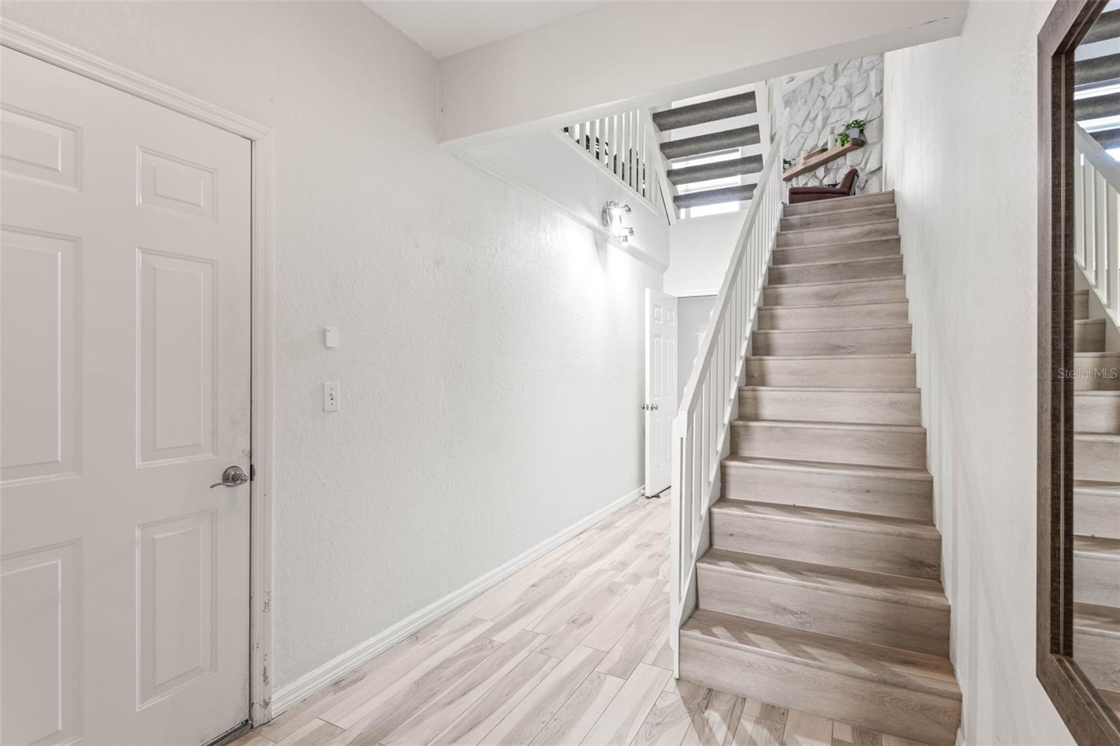 Image 3 of 36 For 1109 Pinellas Bayway S 102