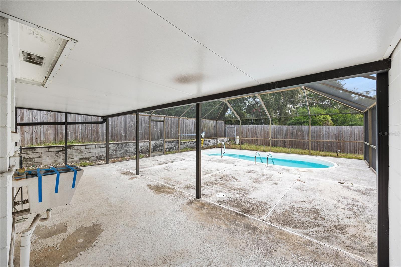 Image 20 of 37 For 3342 Peterborough Street