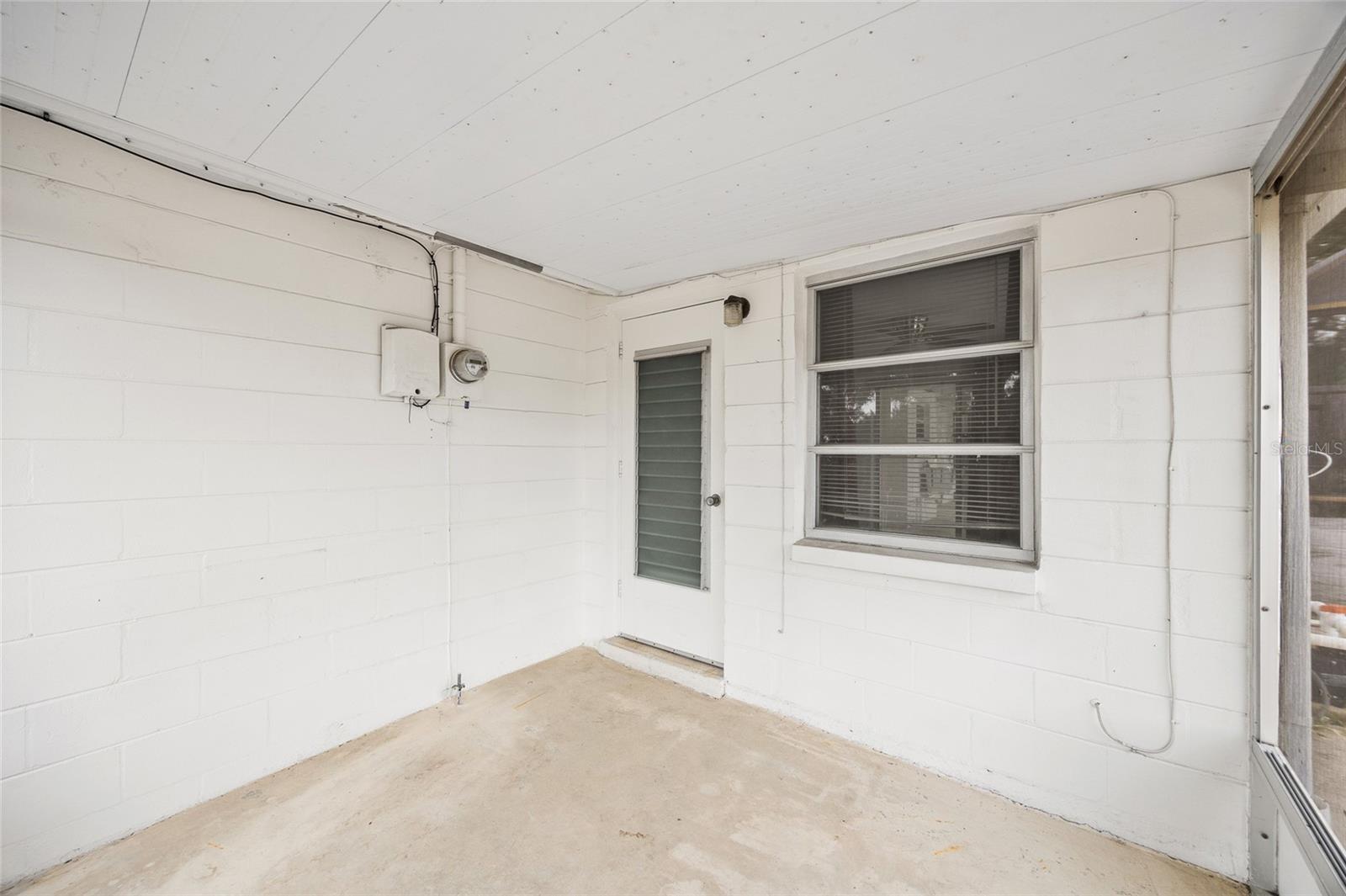 Image 25 of 37 For 3342 Peterborough Street