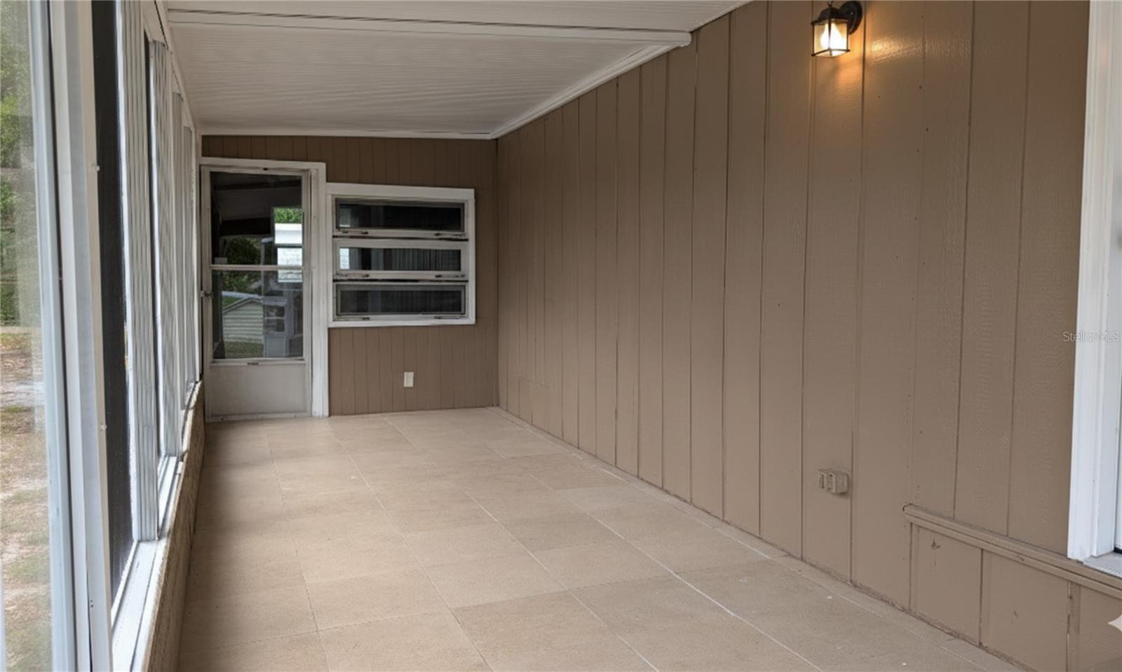 Listing photo id 1 for 9761 Lake Drive