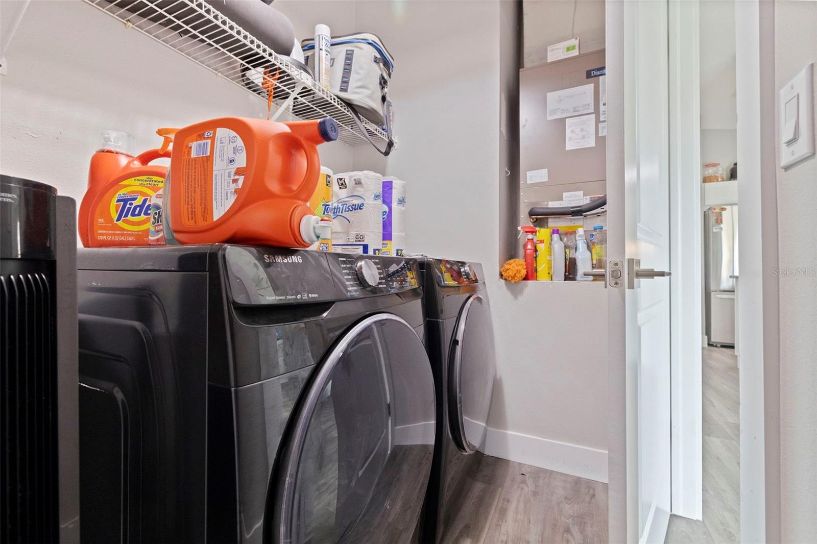 Image 25 of 33 For 935 47th Avenue N