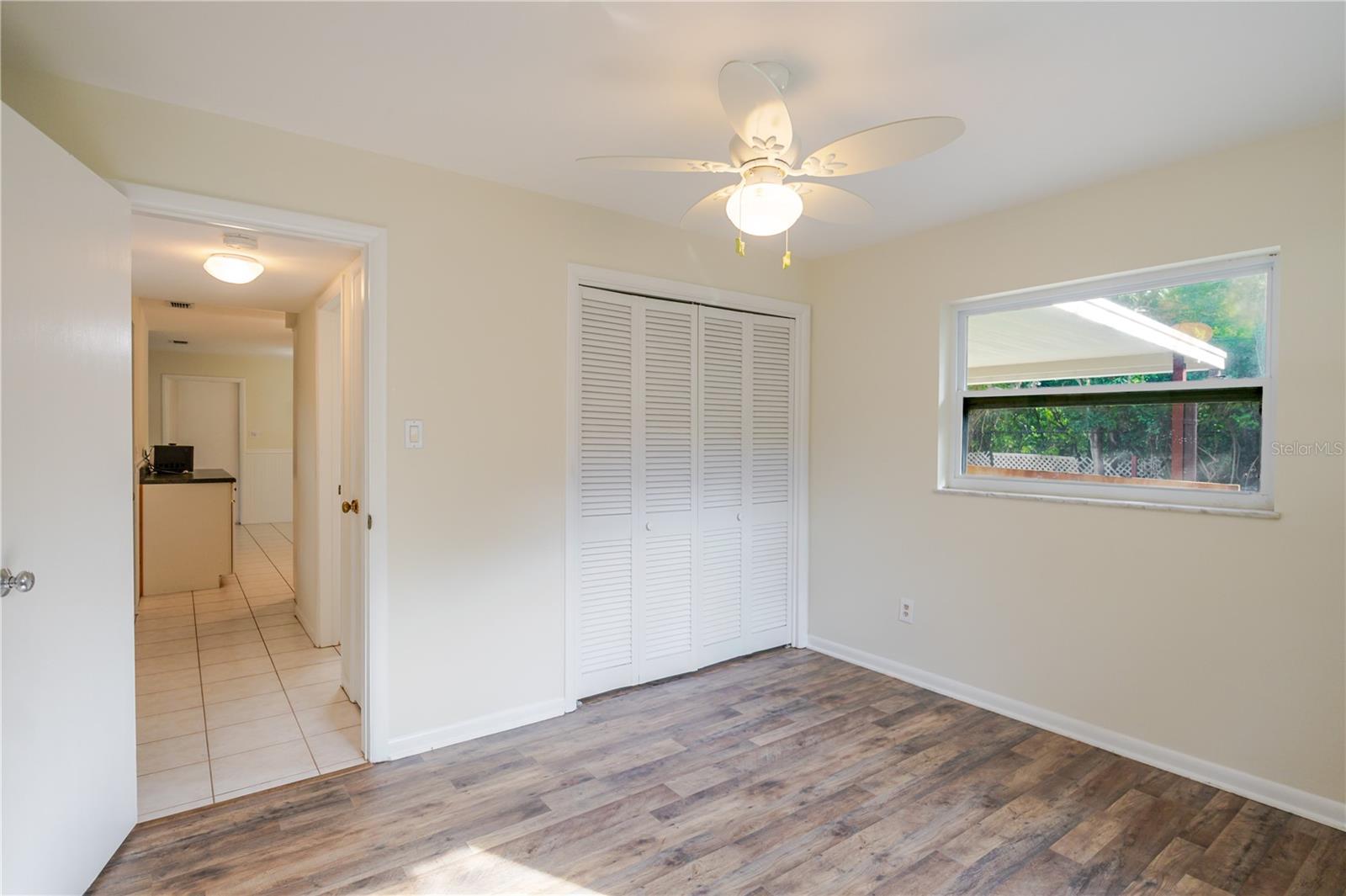 Image 29 of 51 For 1721 Woodridge Drive