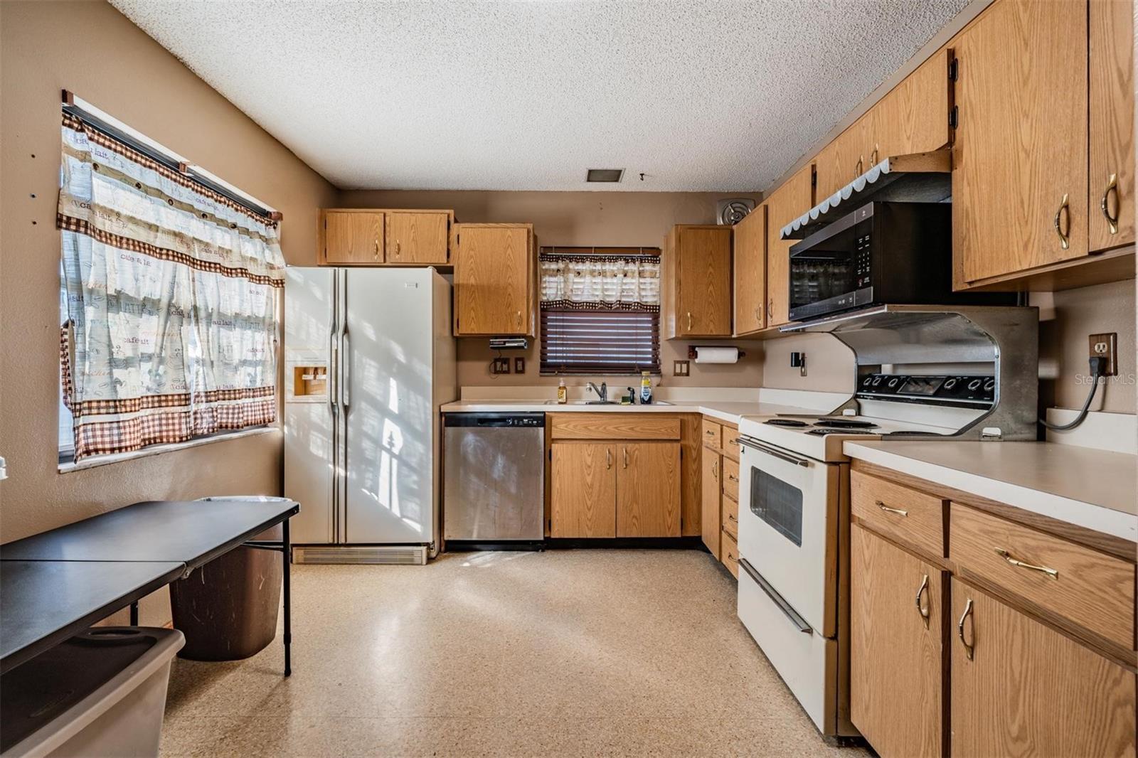 Image 7 of 33 For 7954 Knox Loop