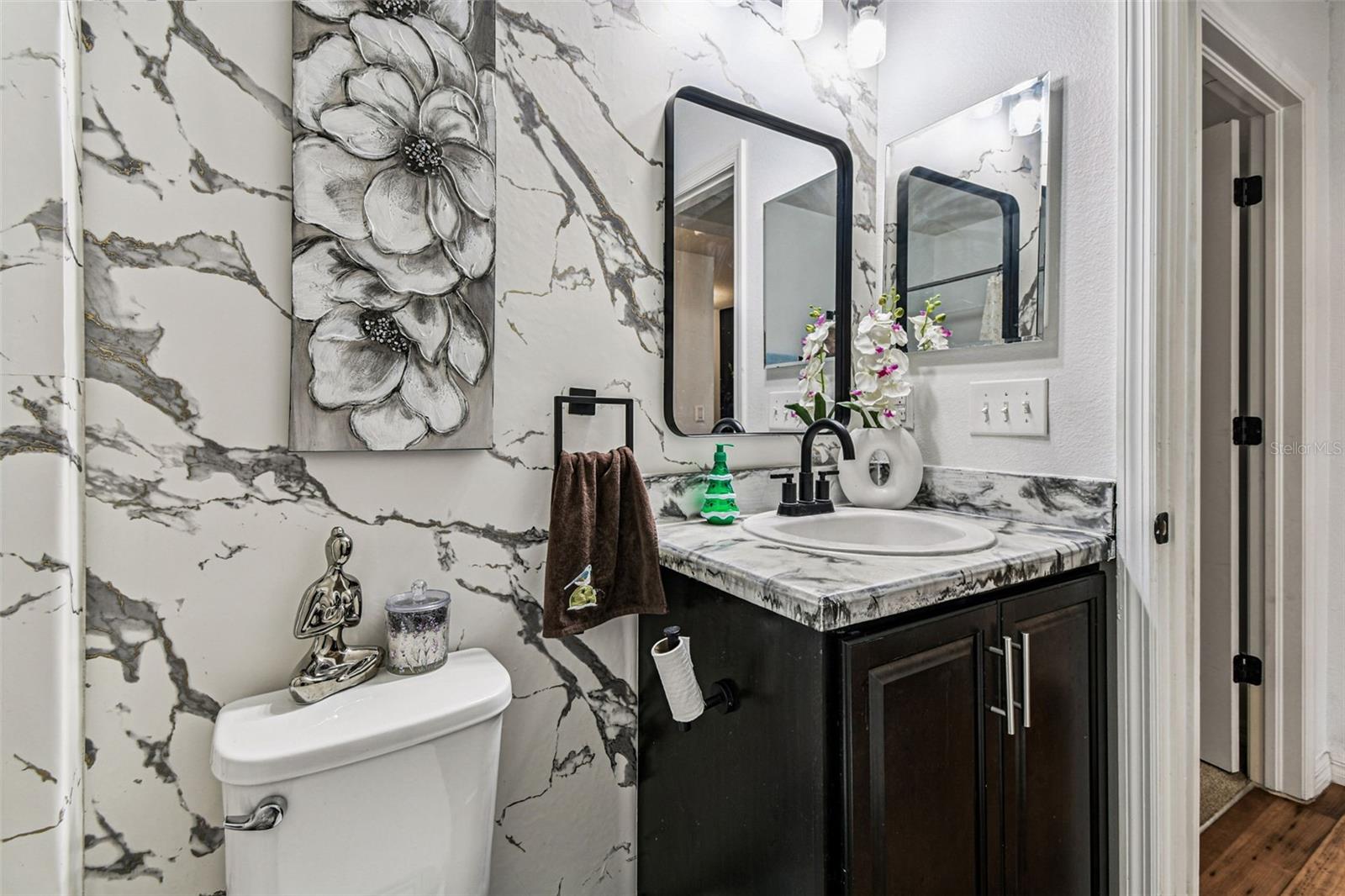 Image 19 of 93 For 10403 Laguna Plains Drive