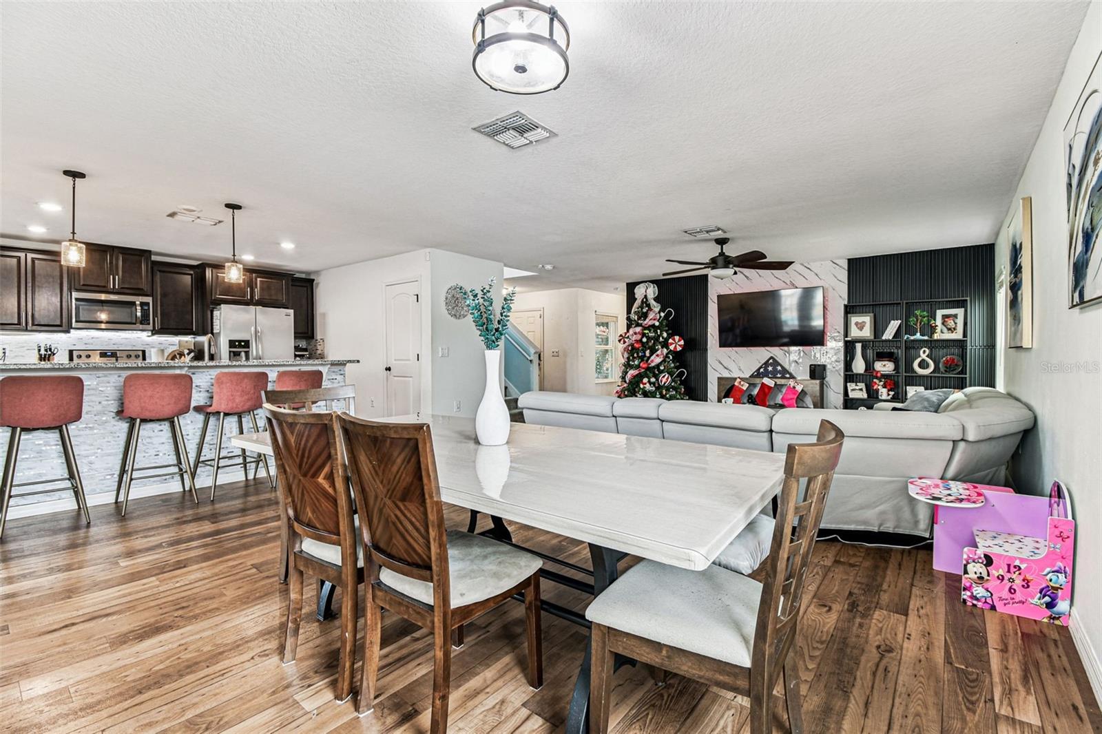 Image 43 of 93 For 10403 Laguna Plains Drive