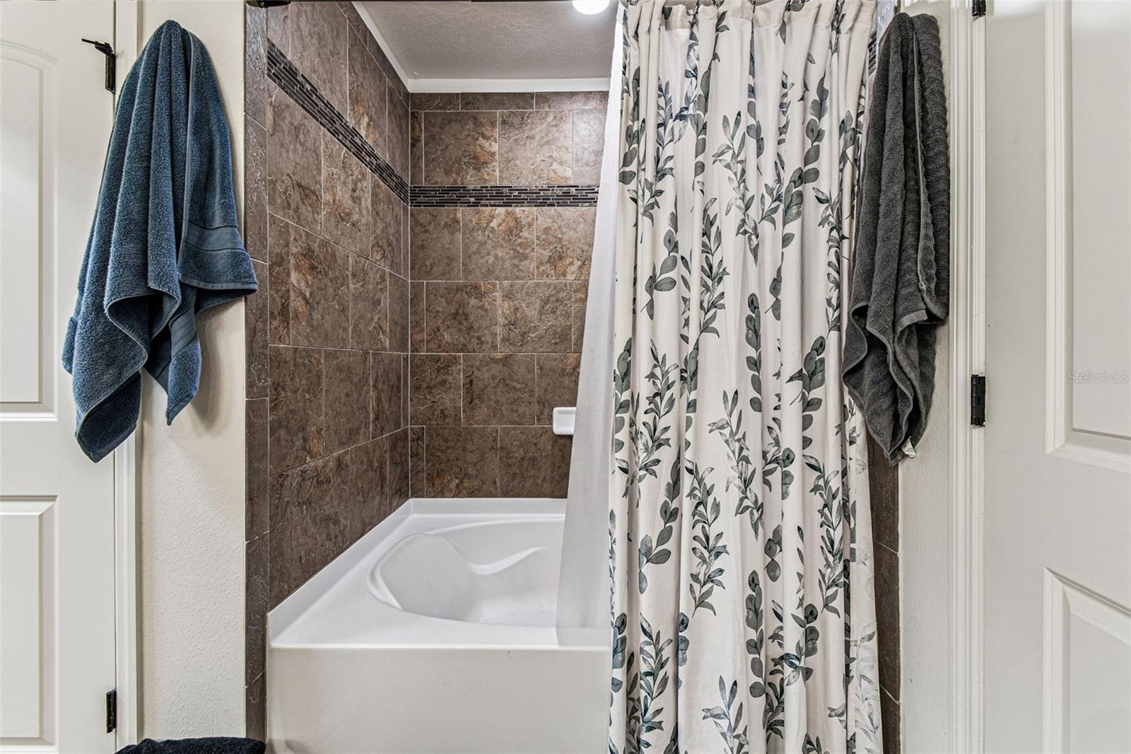 Image 59 of 93 For 10403 Laguna Plains Drive