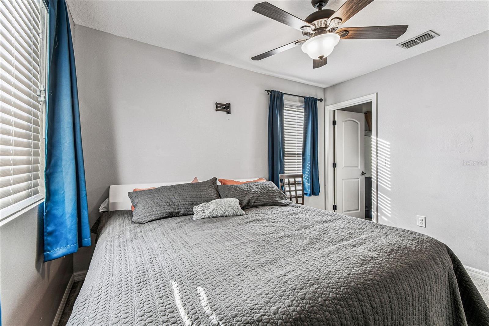 Image 69 of 93 For 10403 Laguna Plains Drive